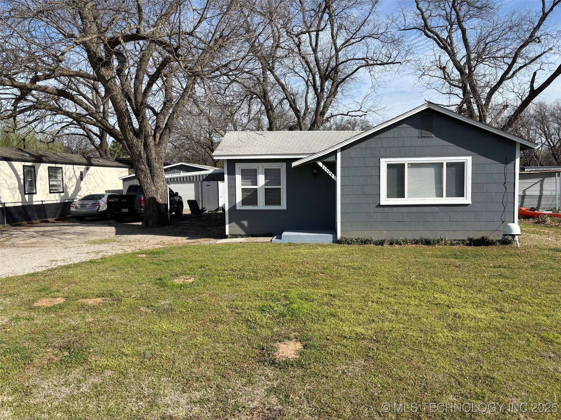 21308 Lebanon Lake Road Property Photo