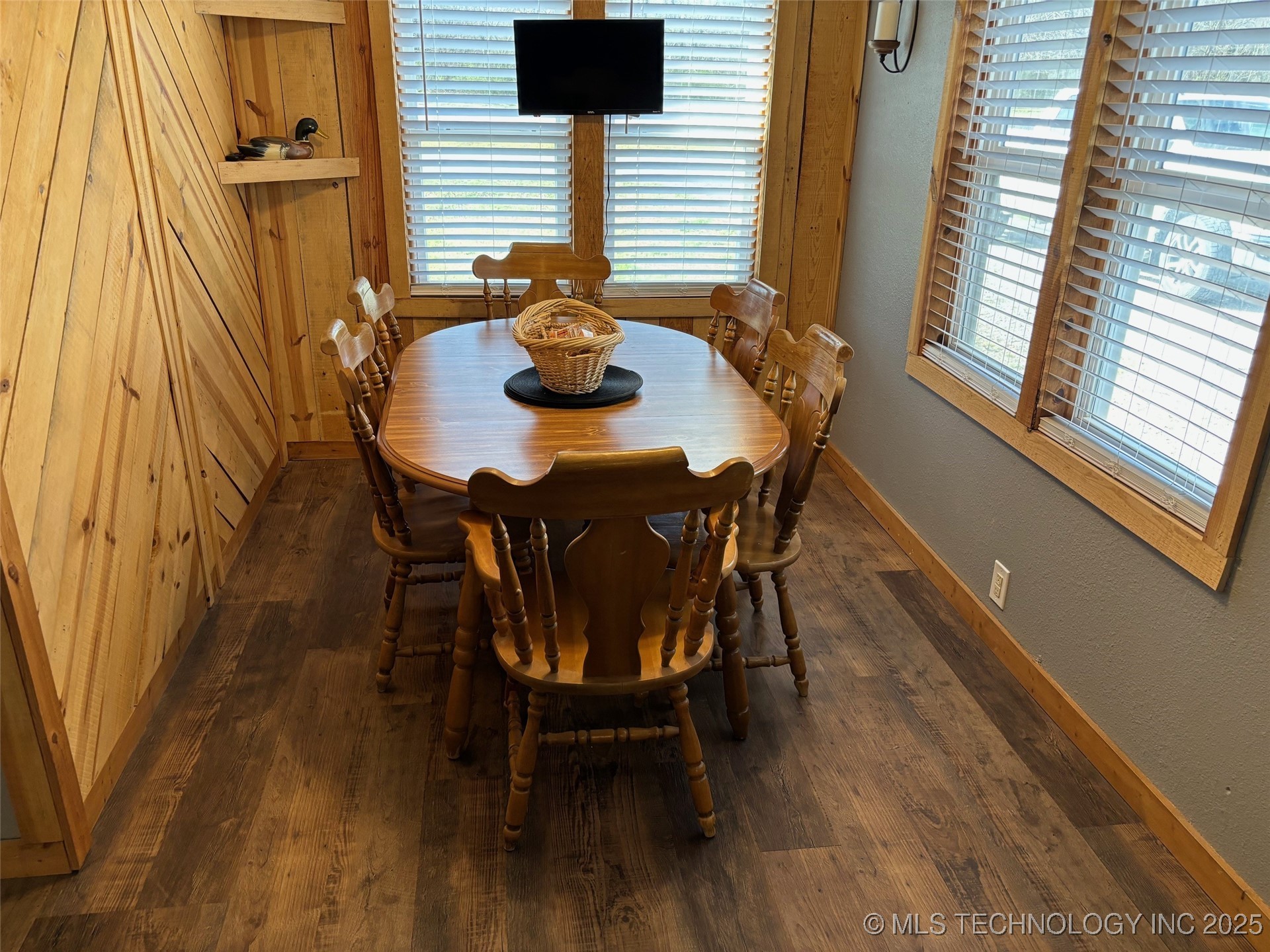 21308 Lebanon Lake Road Property Photo 5