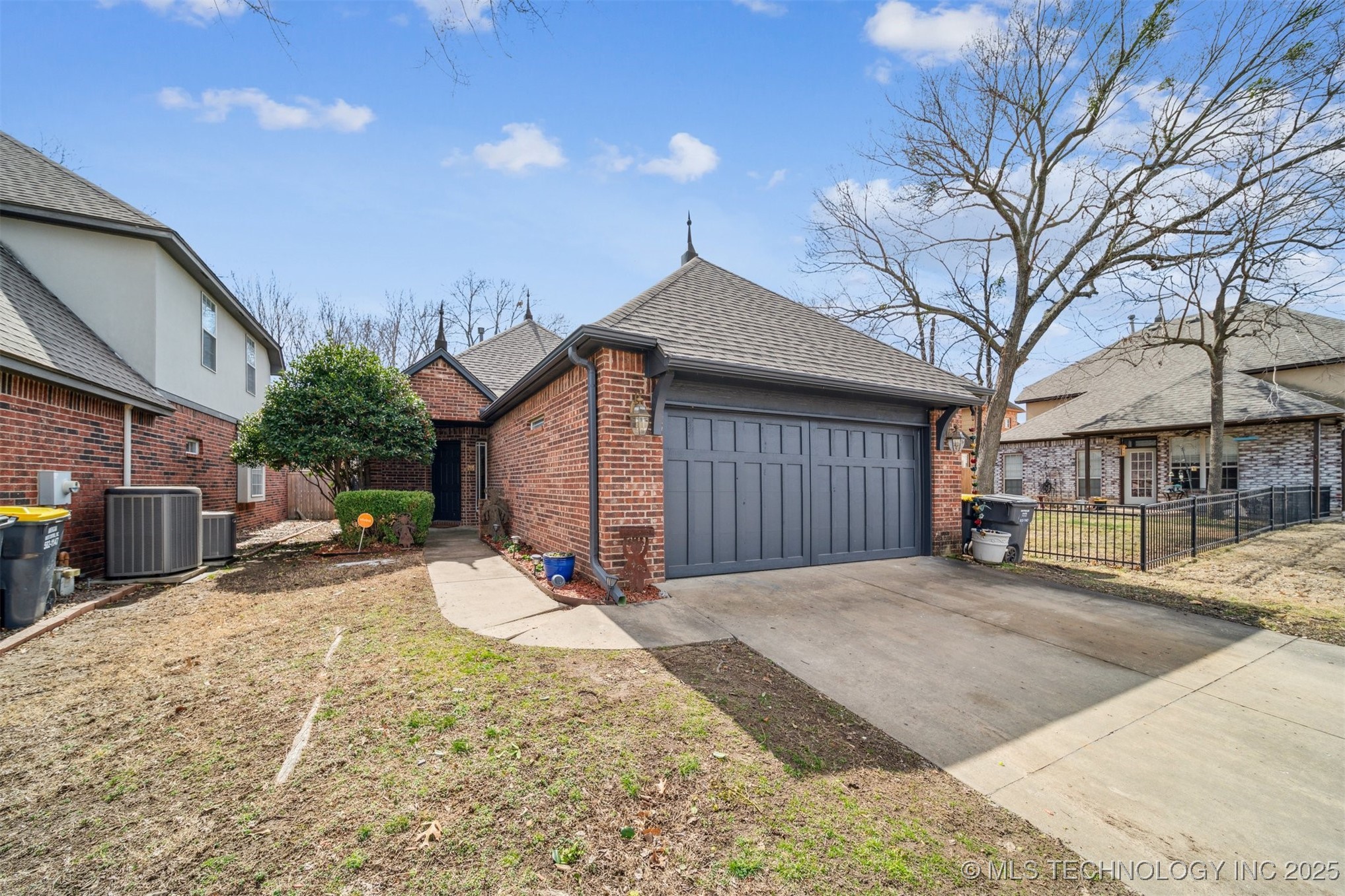 2420 W E Street Property Photo
