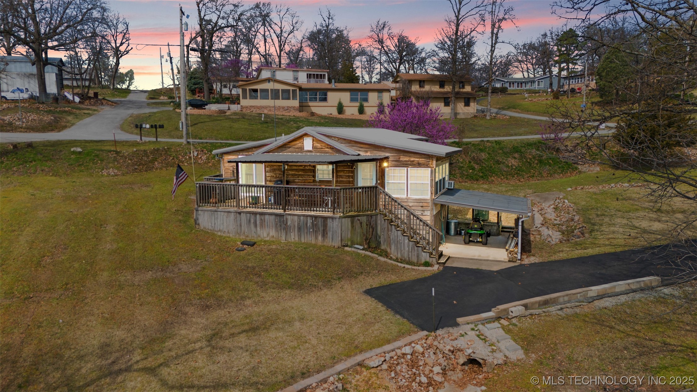453609 Seminole Property Photo