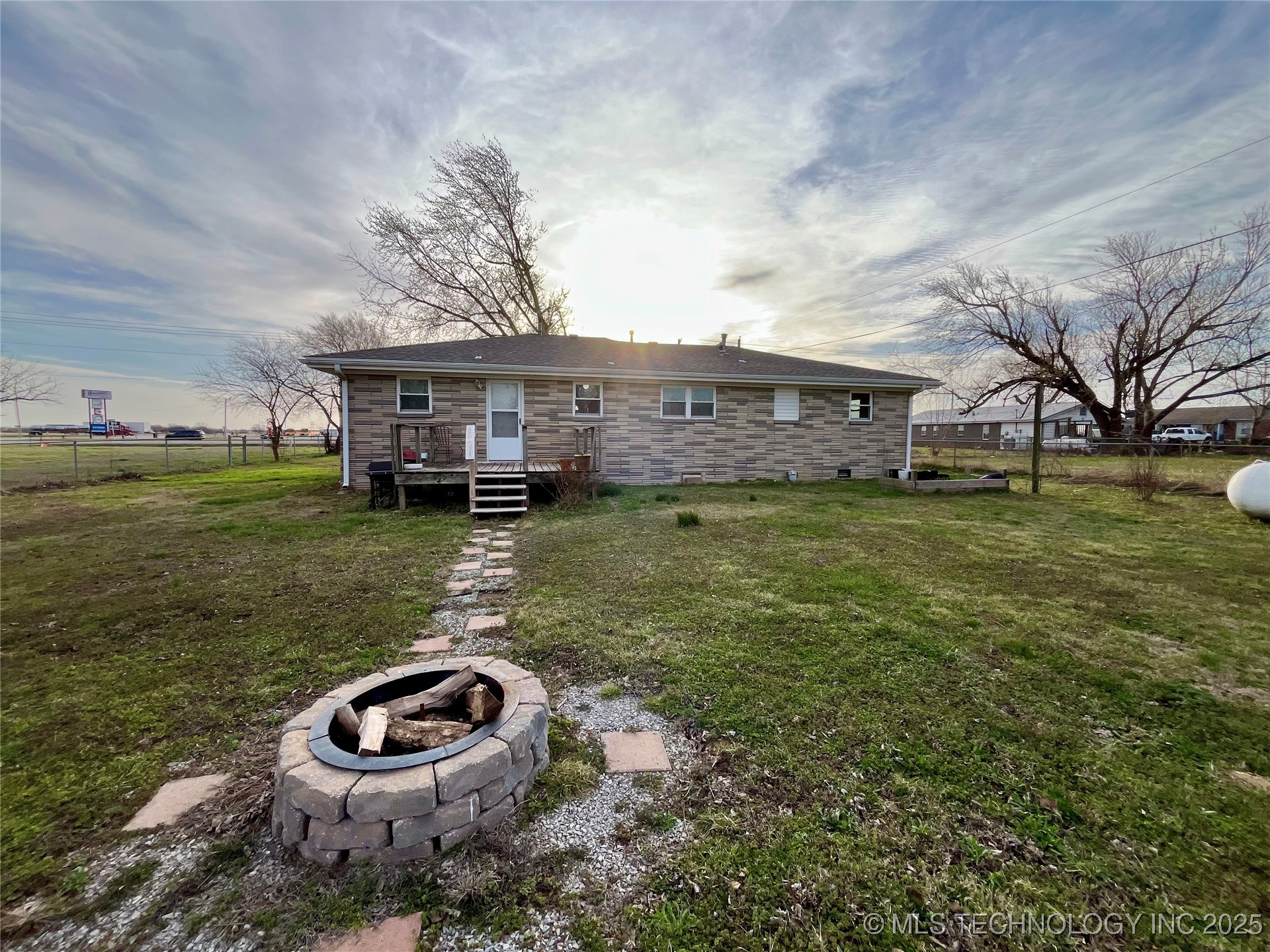 32061 S Highway 69 Property Photo 2