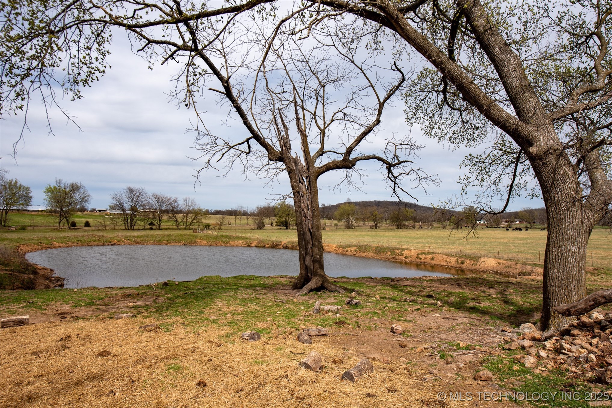 690 Road Property Photo 4