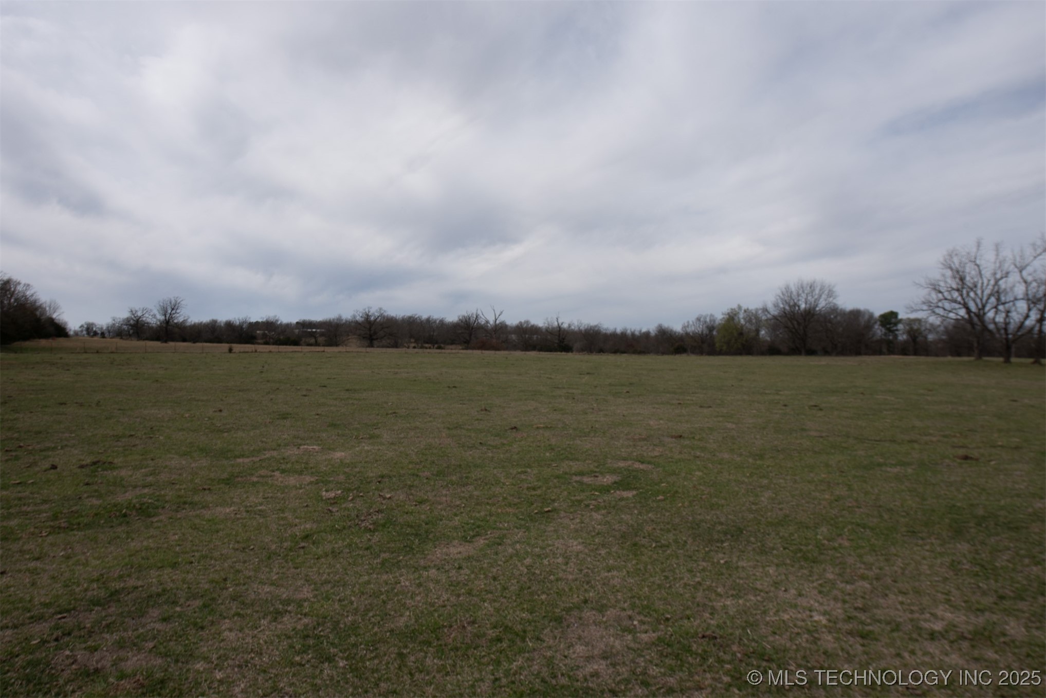 690 Road Property Photo 8