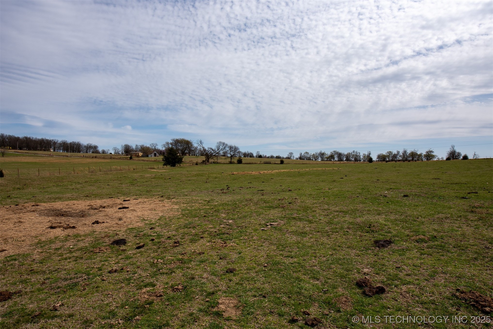 690 Road Property Photo 14