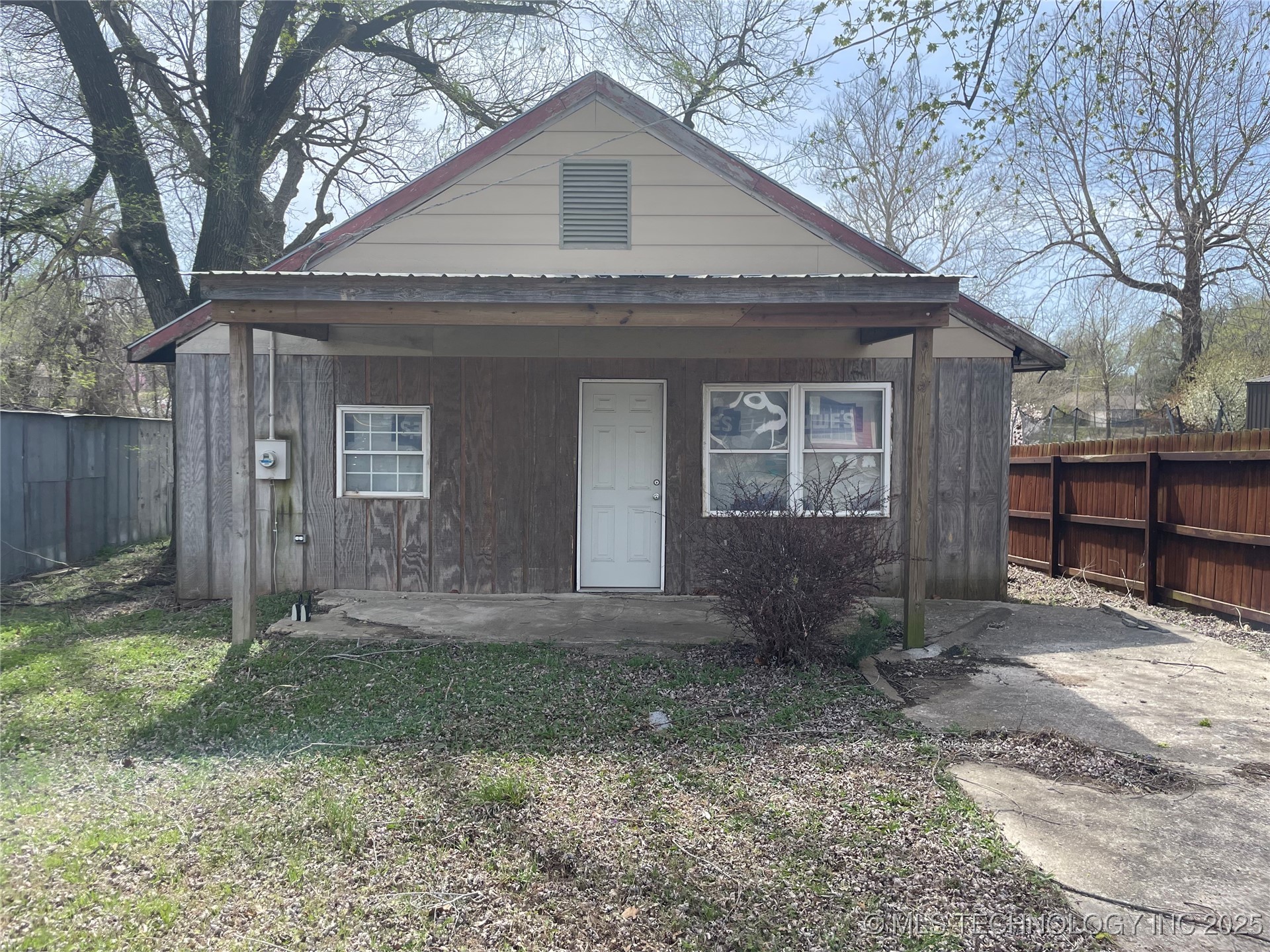 212 W Magnolia Street Property Photo