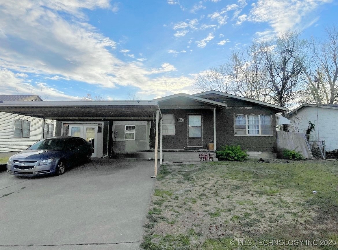 1572 S Penn Avenue Property Photo