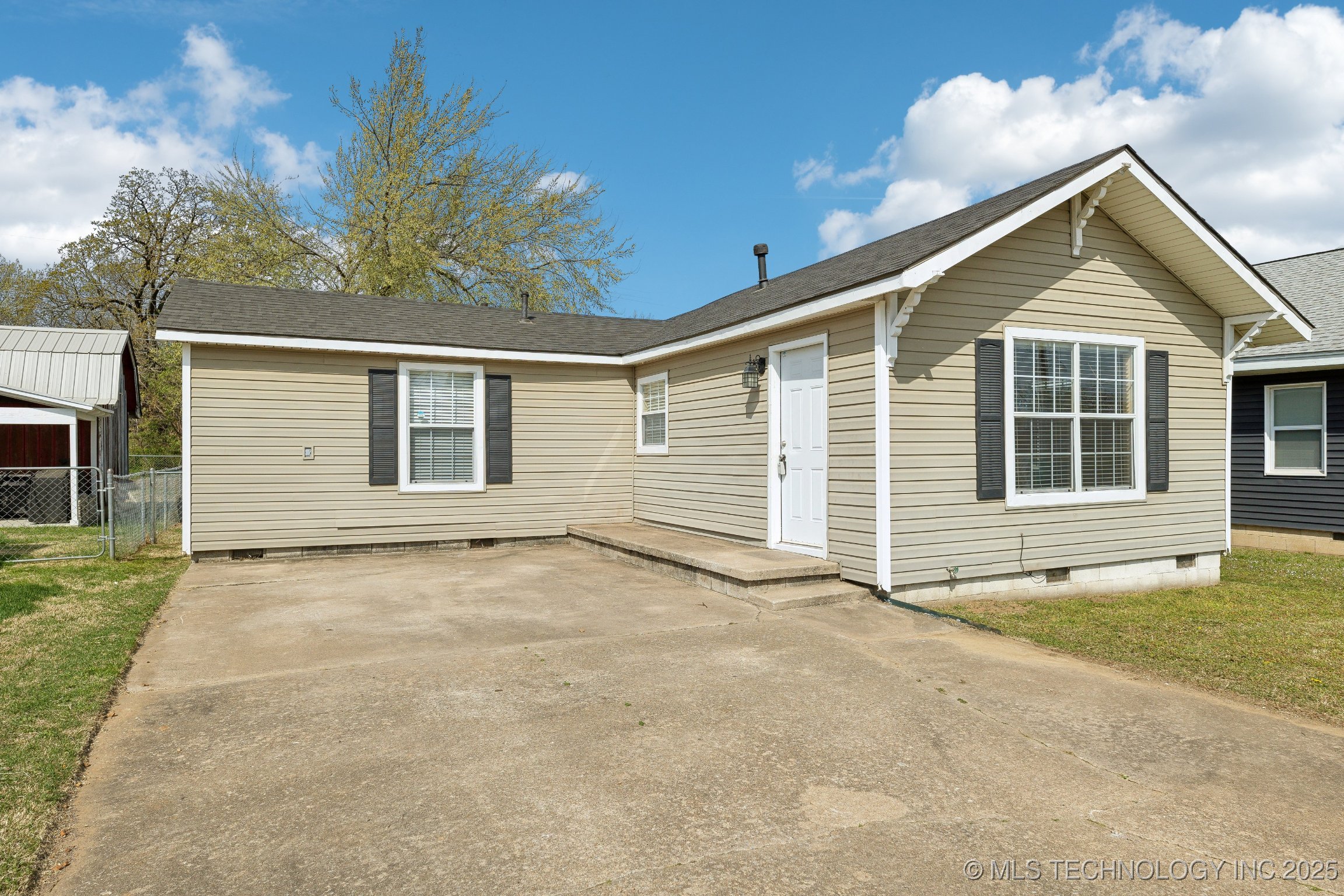 708 N Brown Street Property Photo