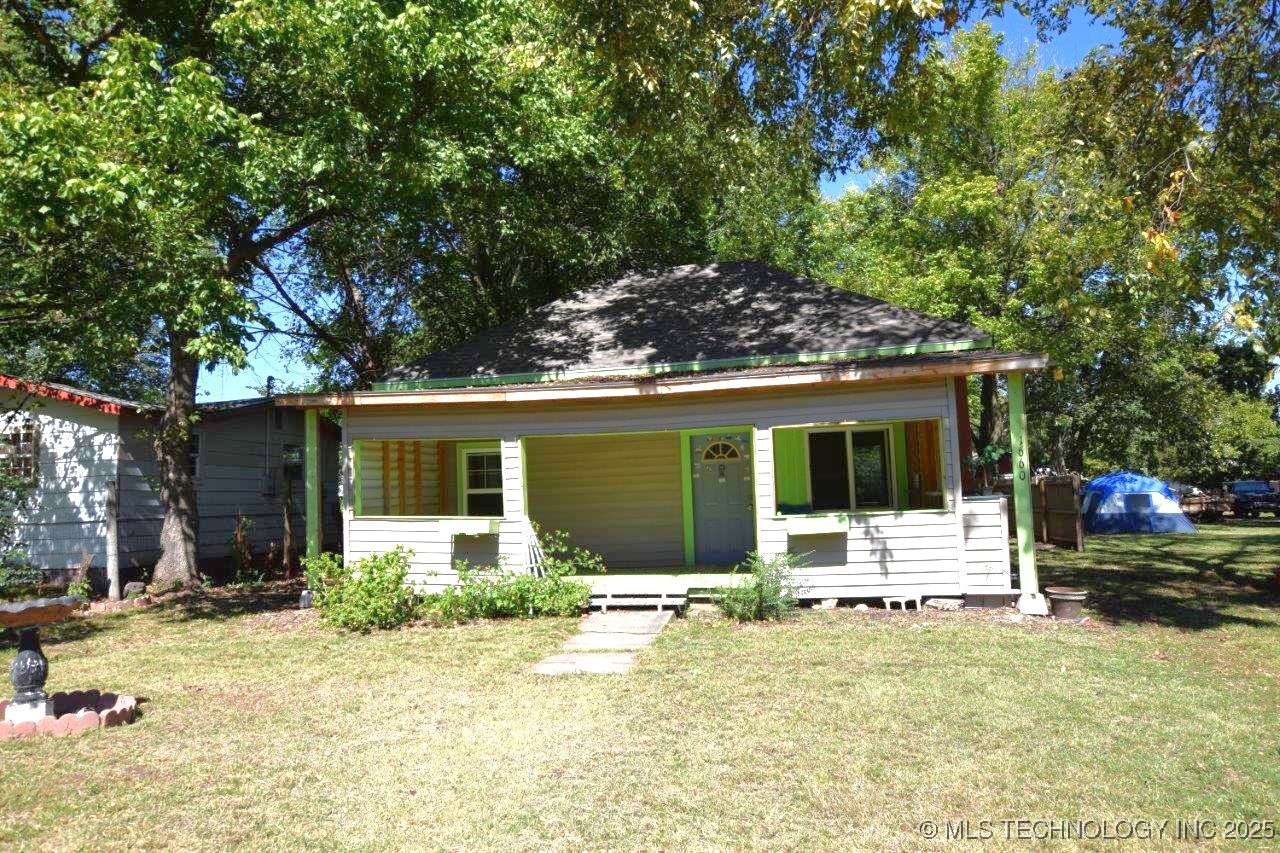 1660 W Ash Street Property Photo