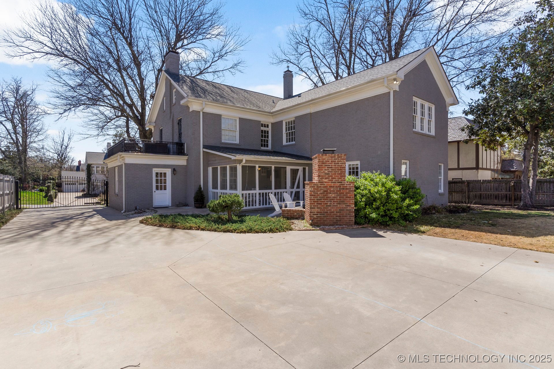1331 E 26th Street Property Photo 64