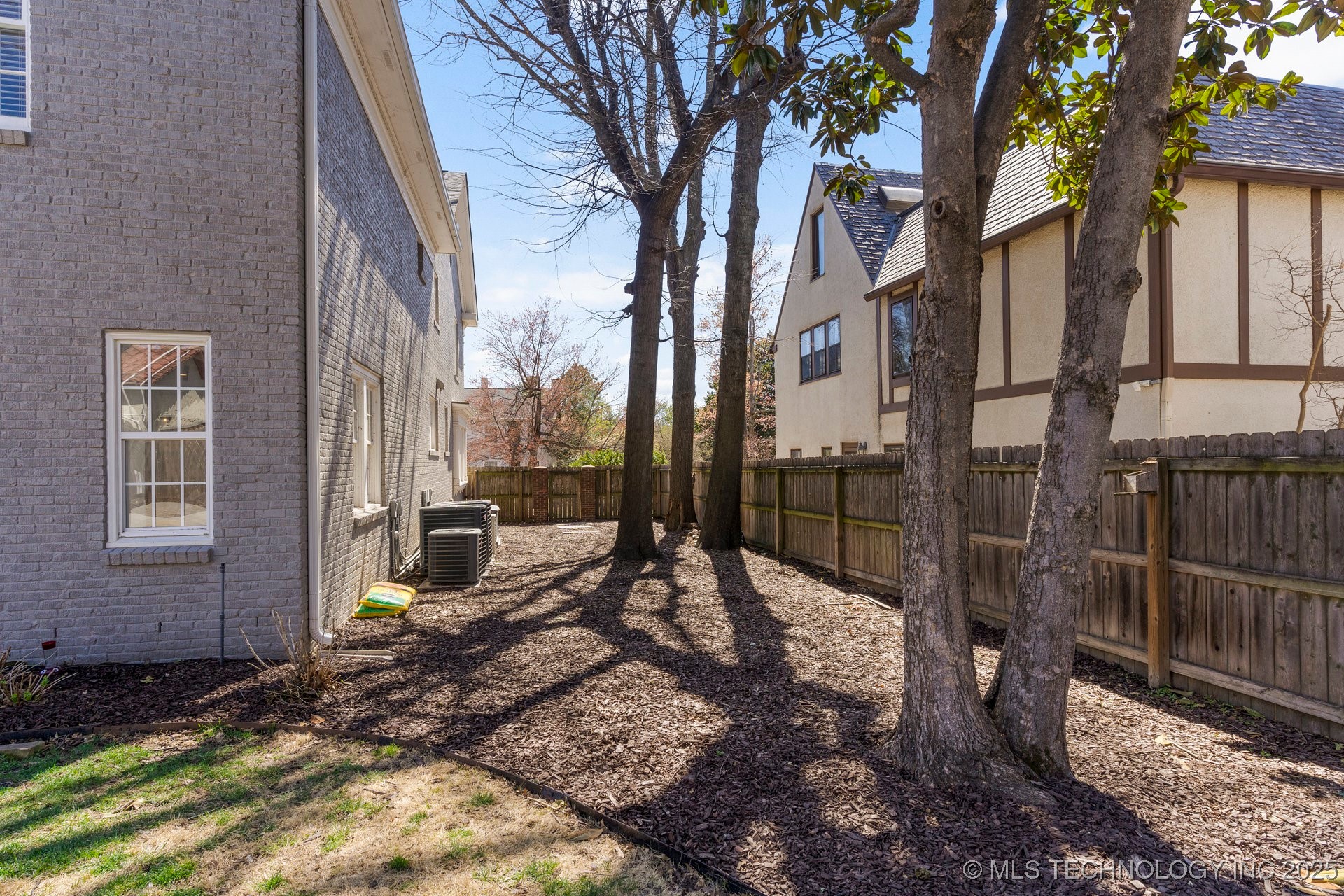 1331 E 26th Street Property Photo 67