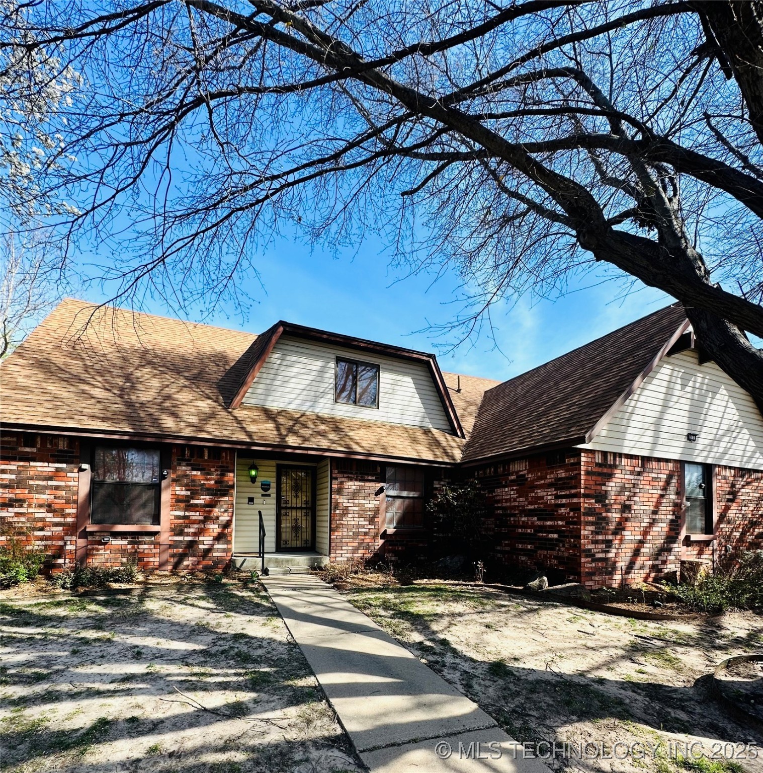 1400 W Jackson Street Property Photo