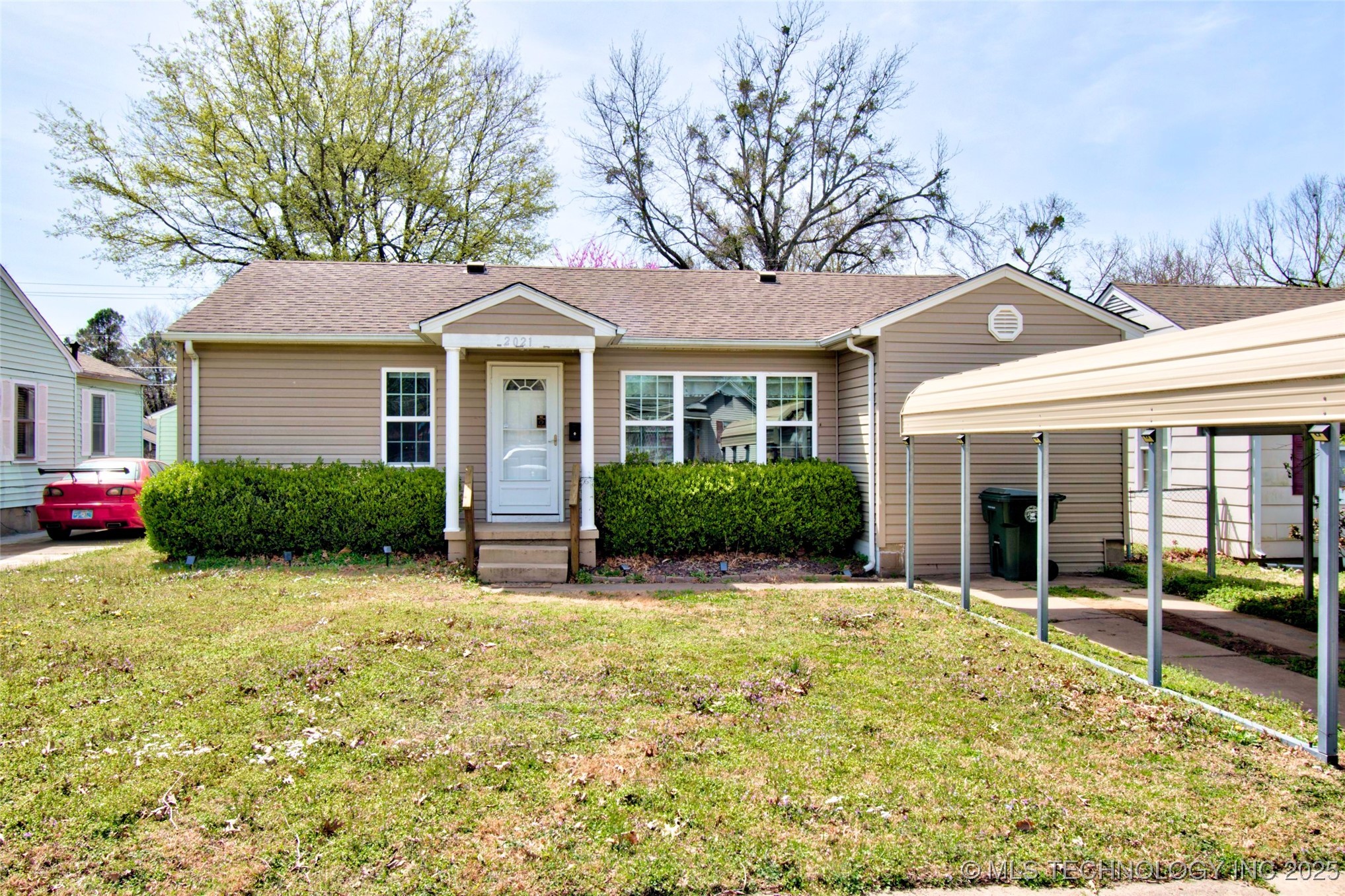 2021 E Okmulgee Avenue Property Photo