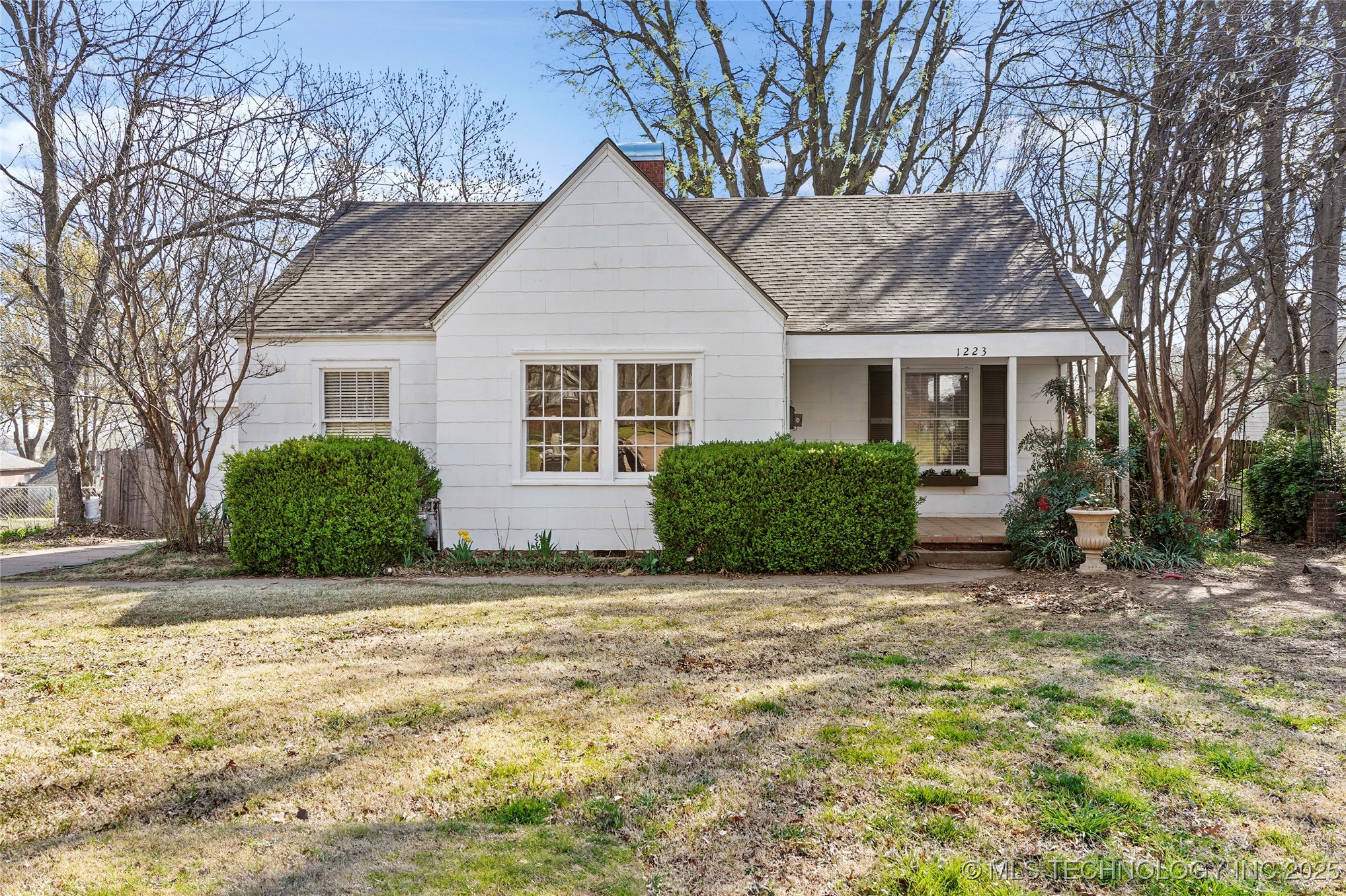 1223 S Canton Avenue Property Photo
