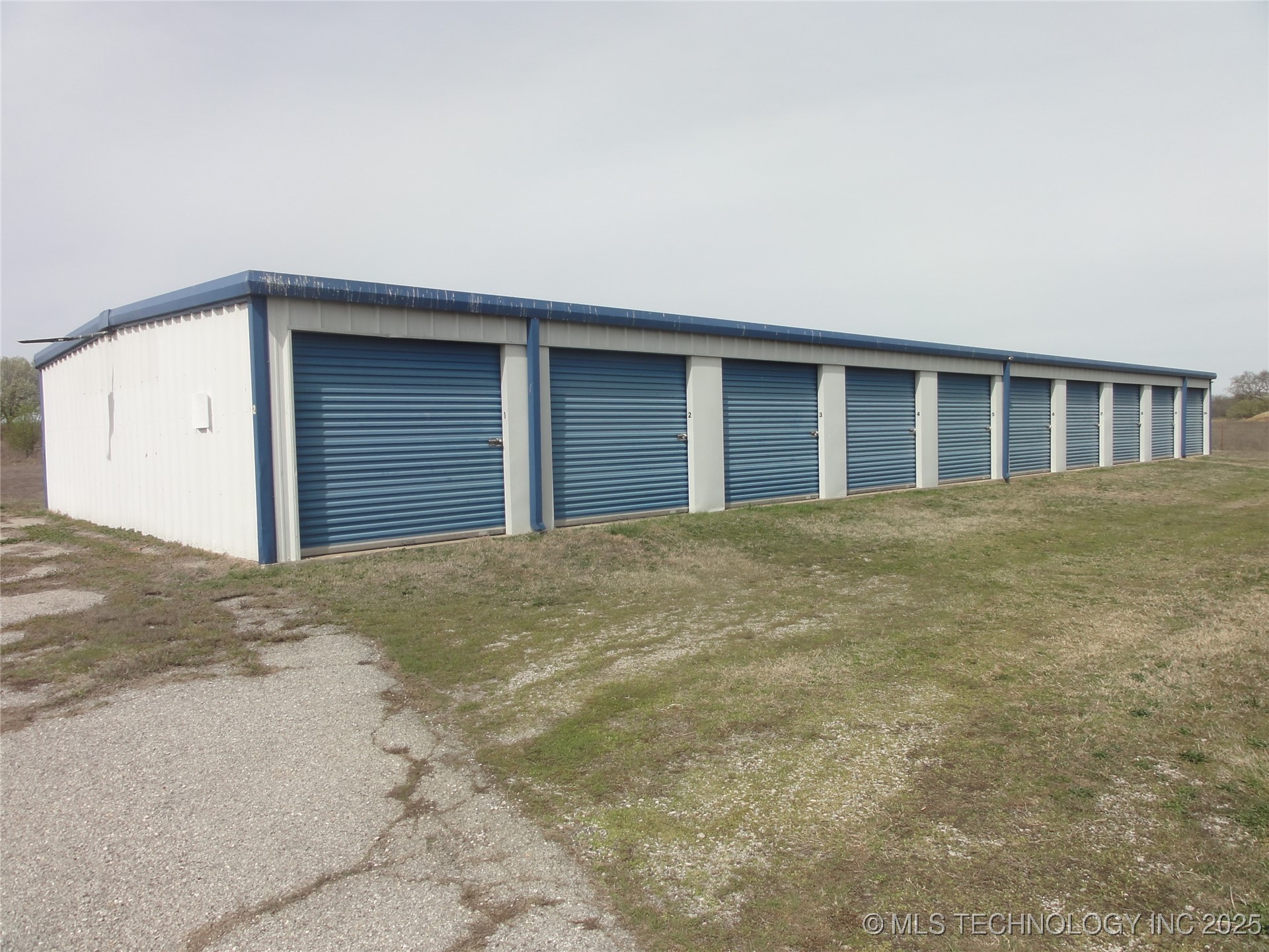 13177 State Highway 10 Property Photo 2