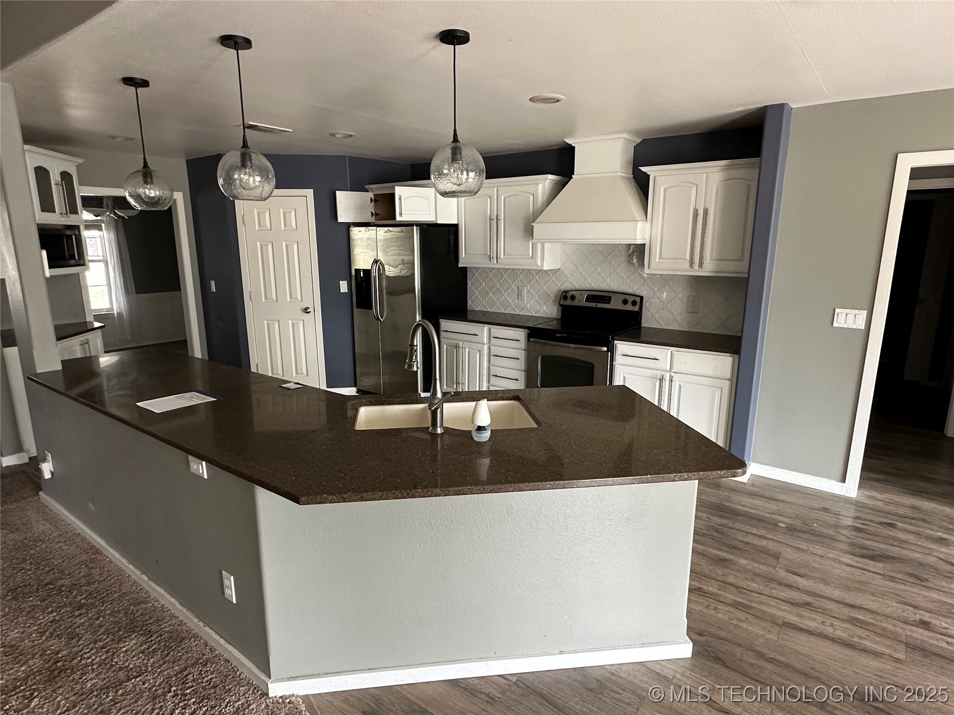 102 Morning Lane Property Photo 4