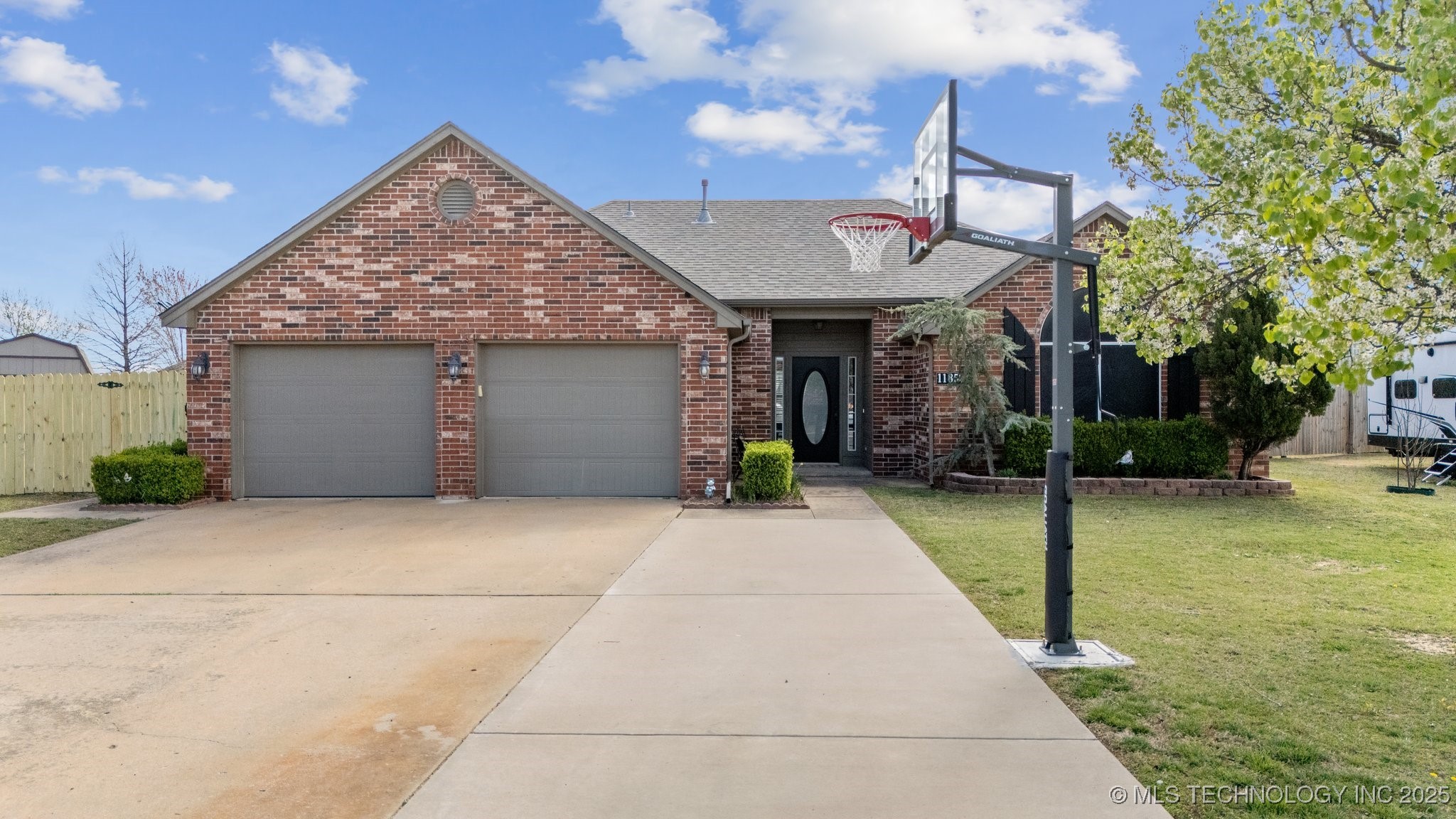 11855 Willow Circle Property Photo