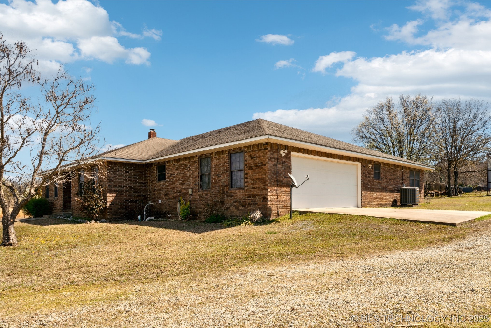 643 Drewyer Road Property Photo 2