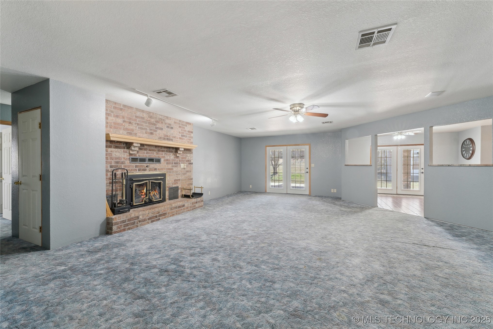 643 Drewyer Road Property Photo 7