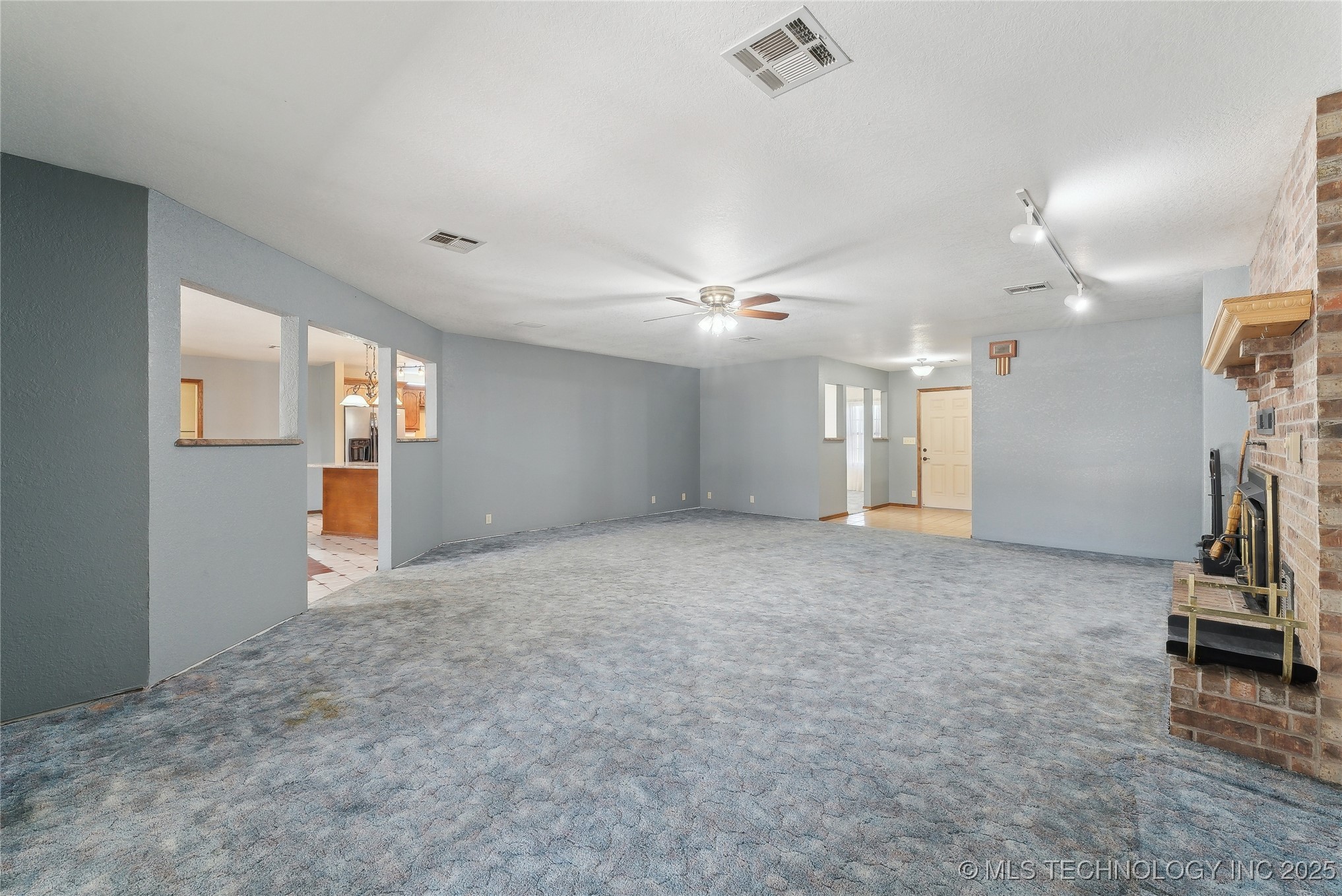 643 Drewyer Road Property Photo 9