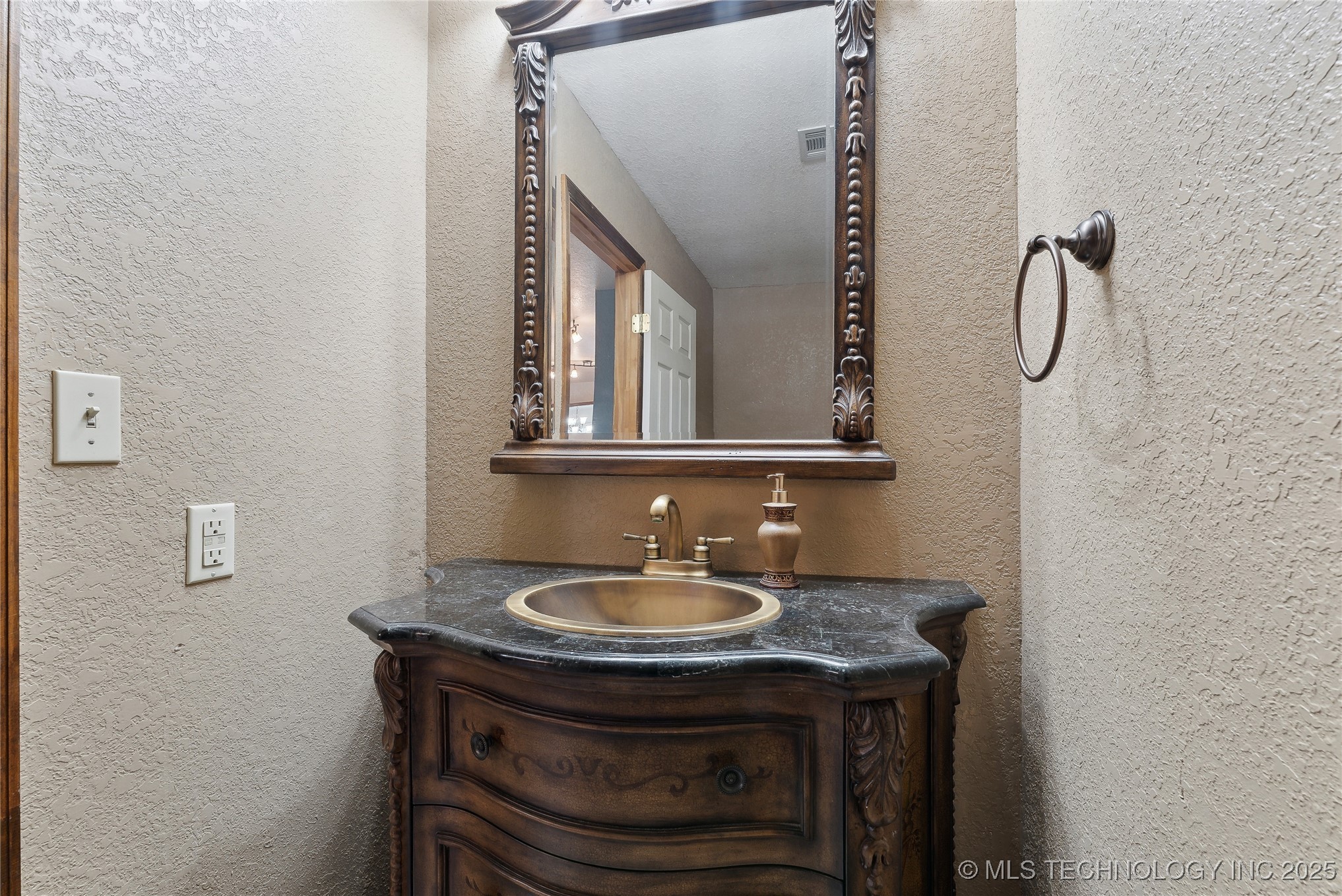 643 Drewyer Road Property Photo 17