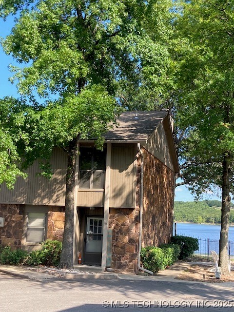 701 Lakeshore 16 Property Photo