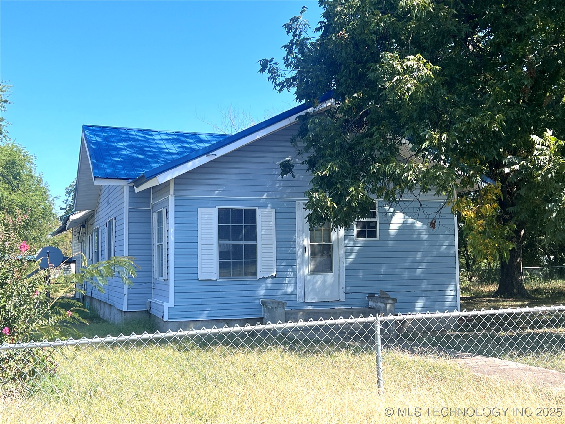 301 Pittsburg Avenue Property Photo