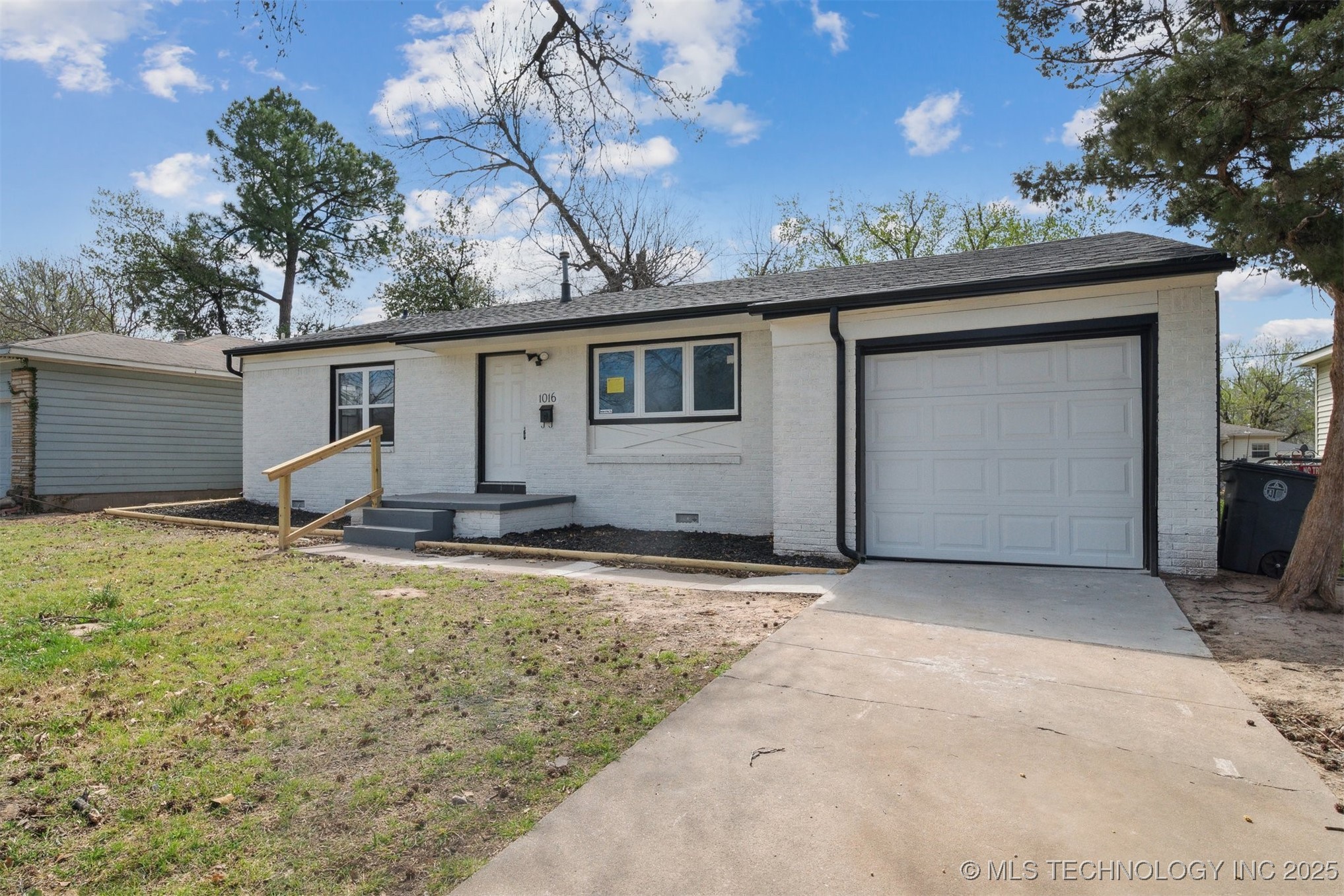 1016 E 53rd Street Property Photo