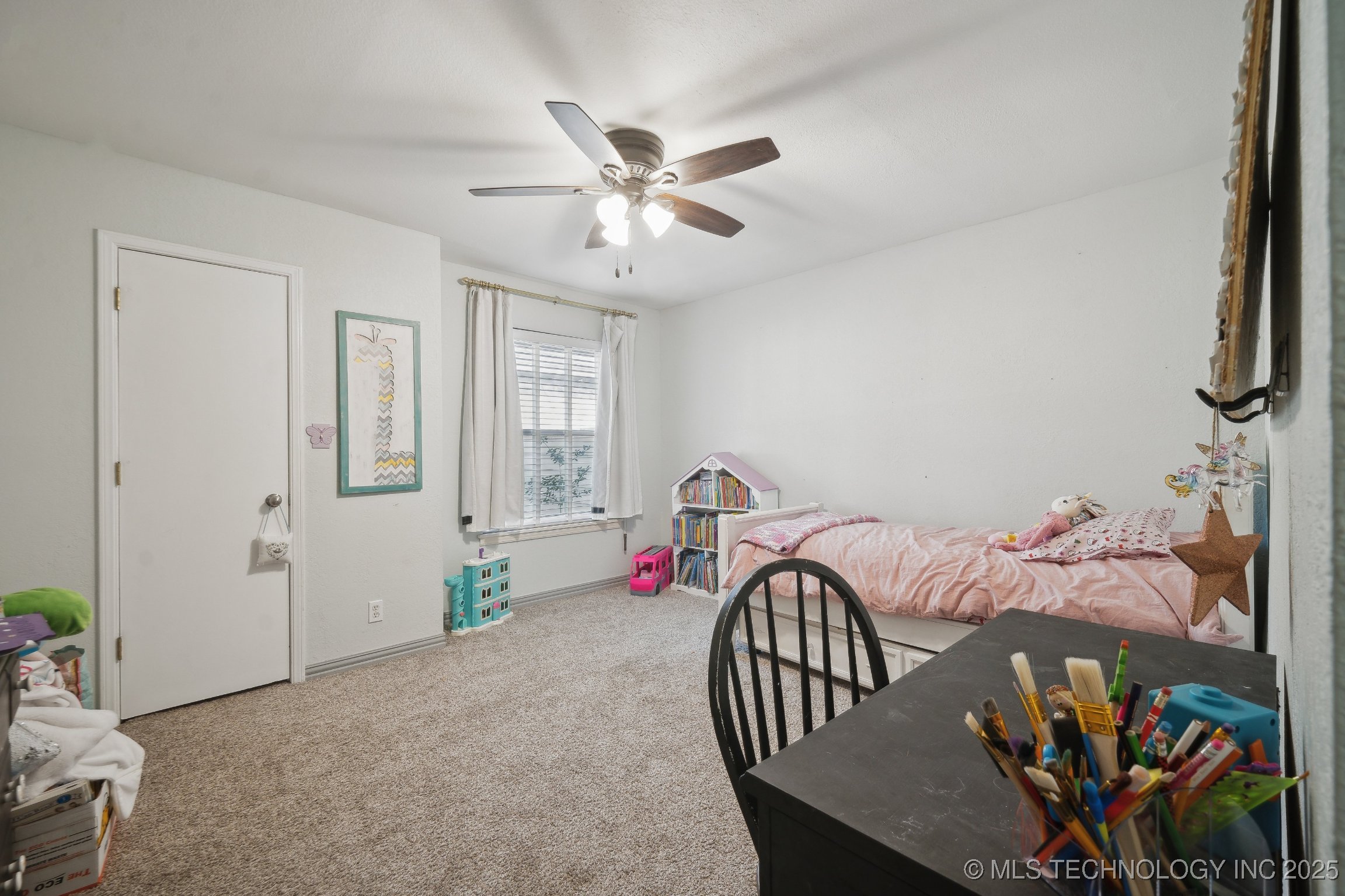 2936 E 84th Street 38 Property Photo 16
