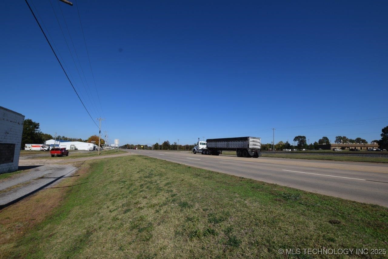 82112 Hwy 59 Property Photo 18