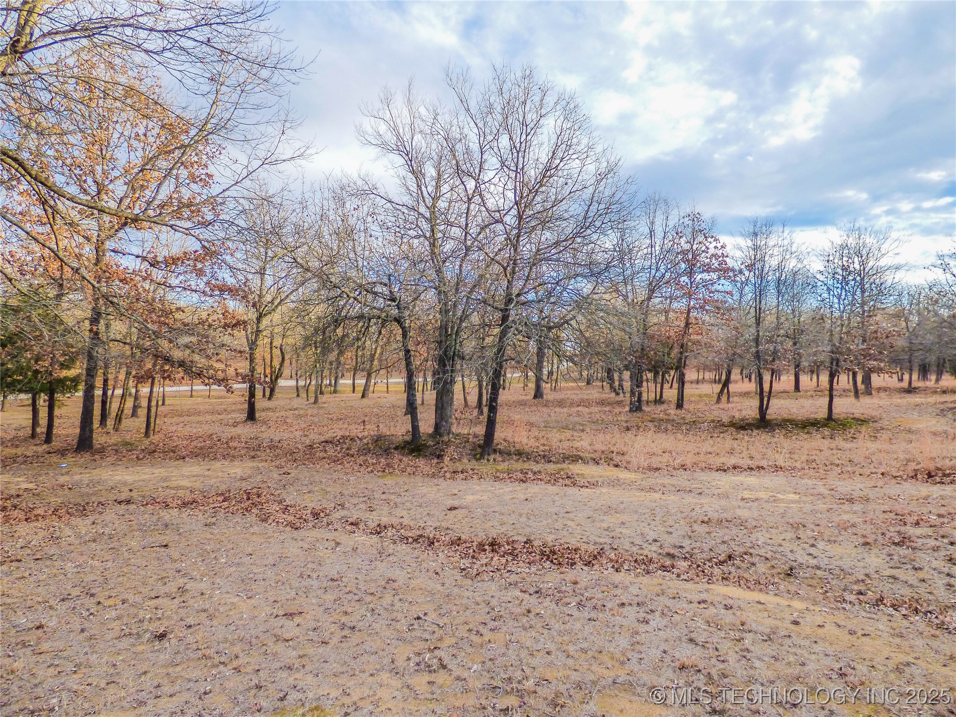 5 Duchess Creek Drive Property Photo 6