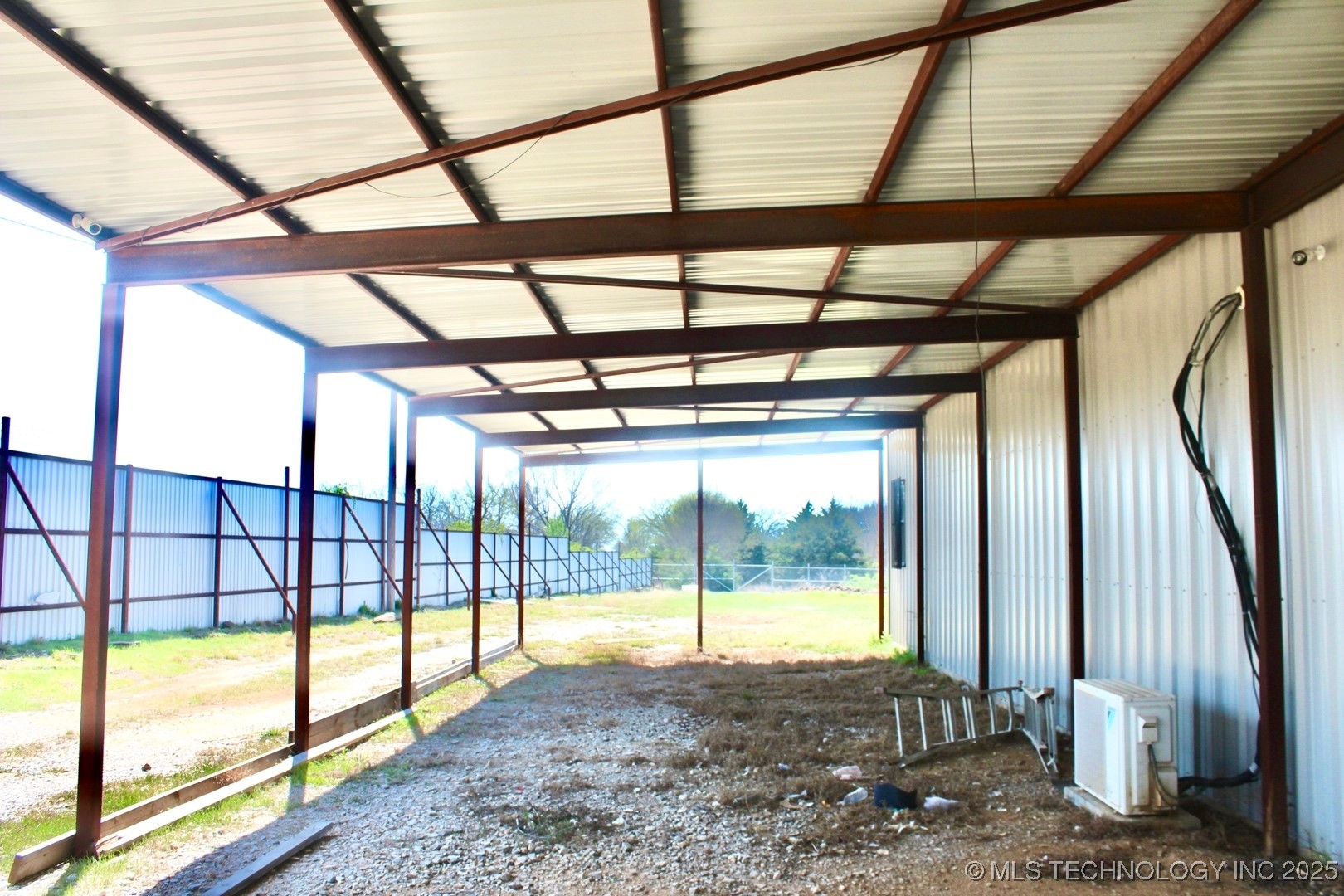 919 Bussell Ridge Road Property Photo 11