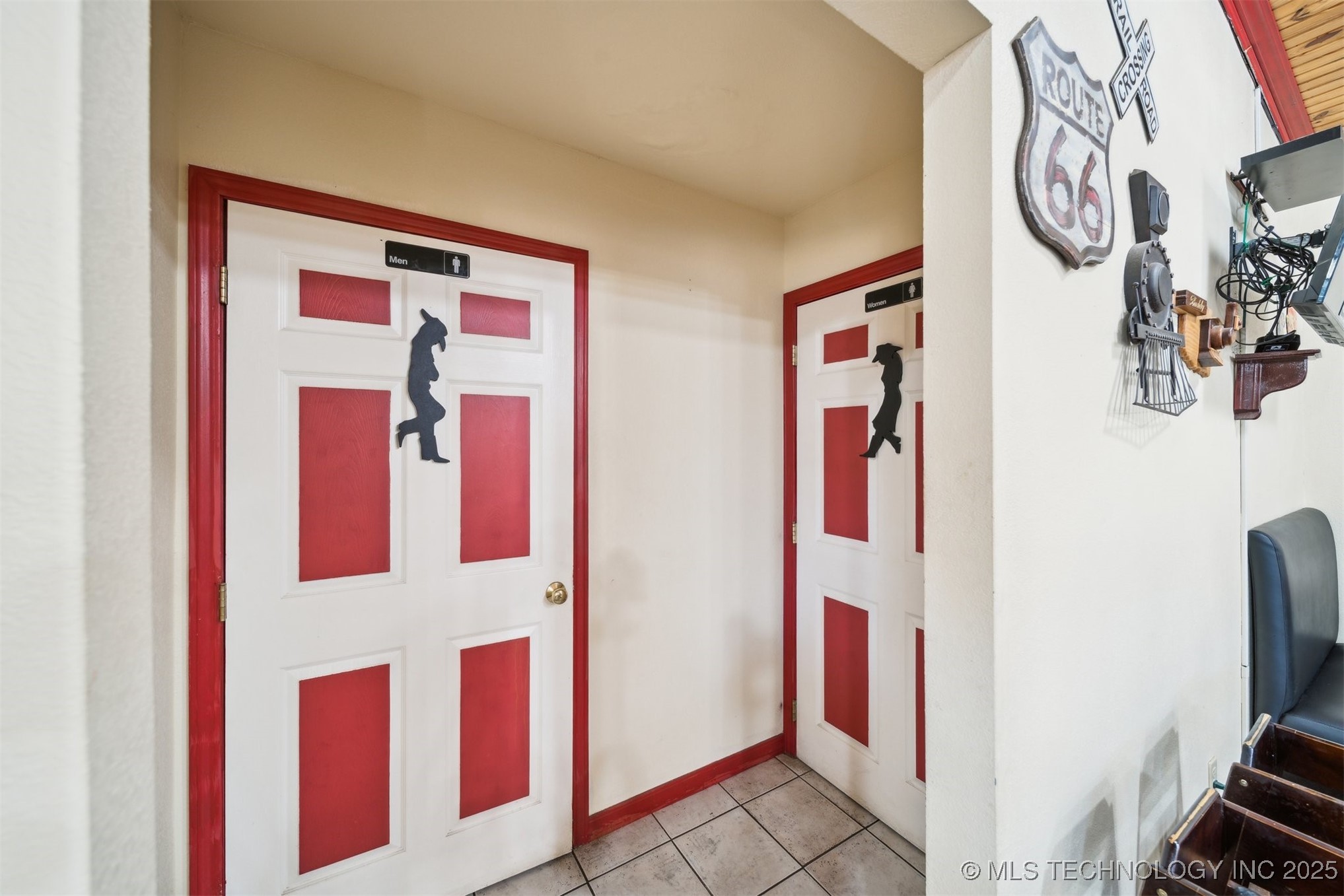 620 N Jm Davis Boulevard Property Photo 22