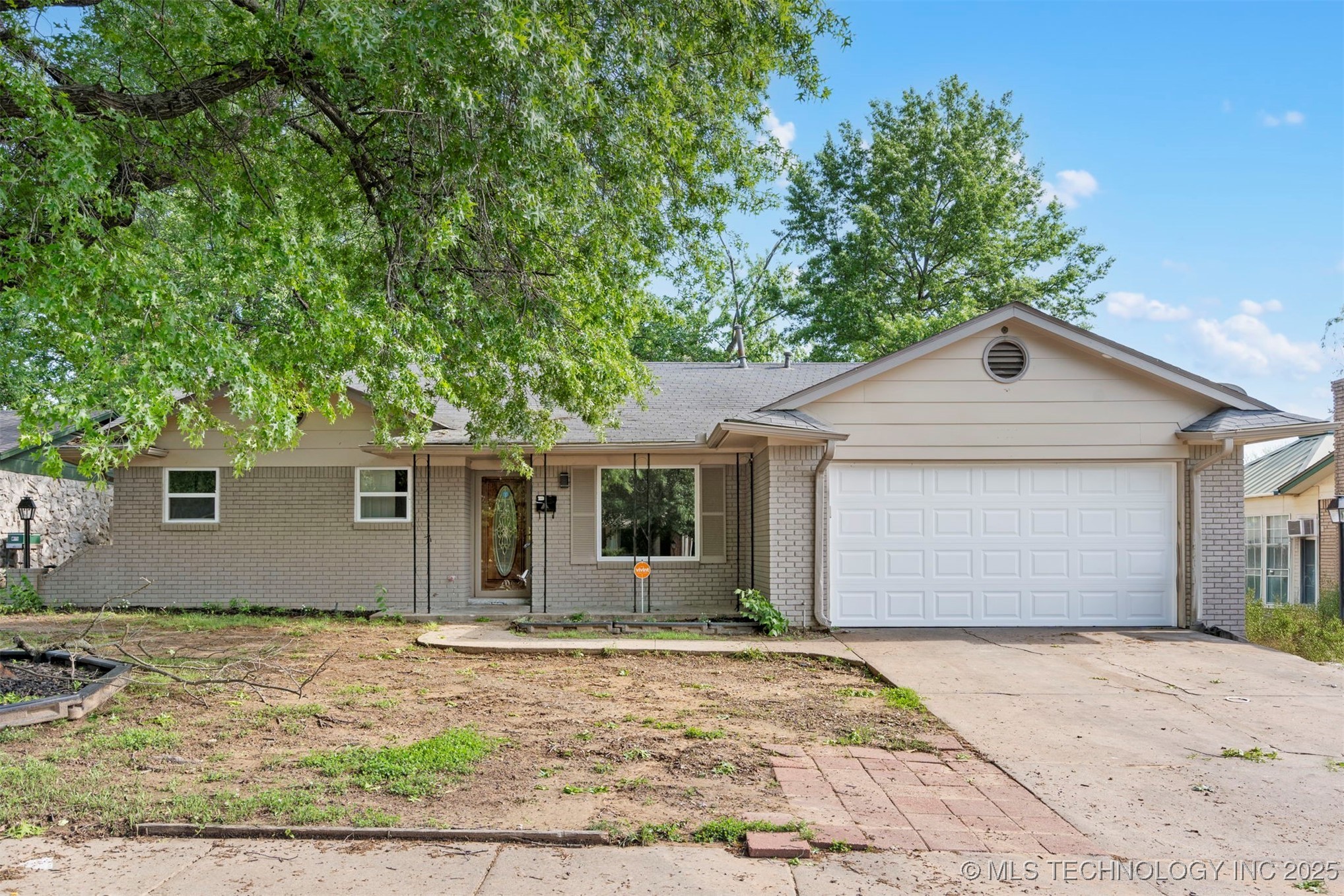 212 W 17th Street Property Photo