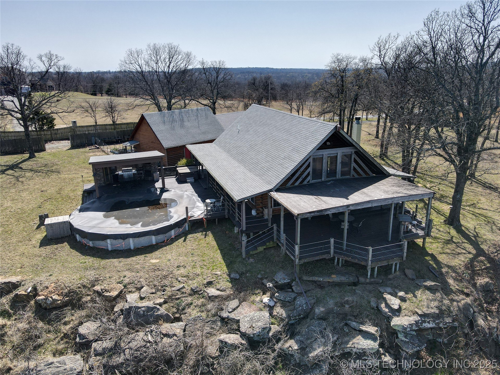 1133 Sherwood Road Property Photo
