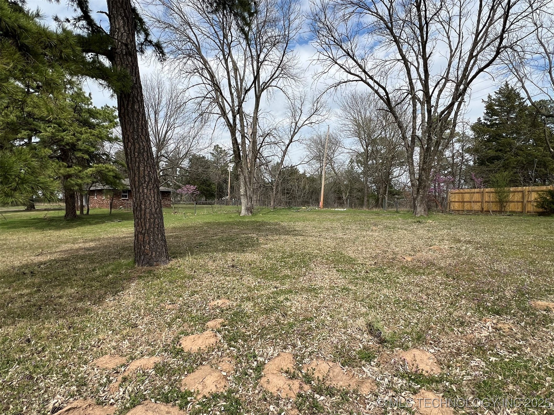 00 Crestview Drive Property Photo 2