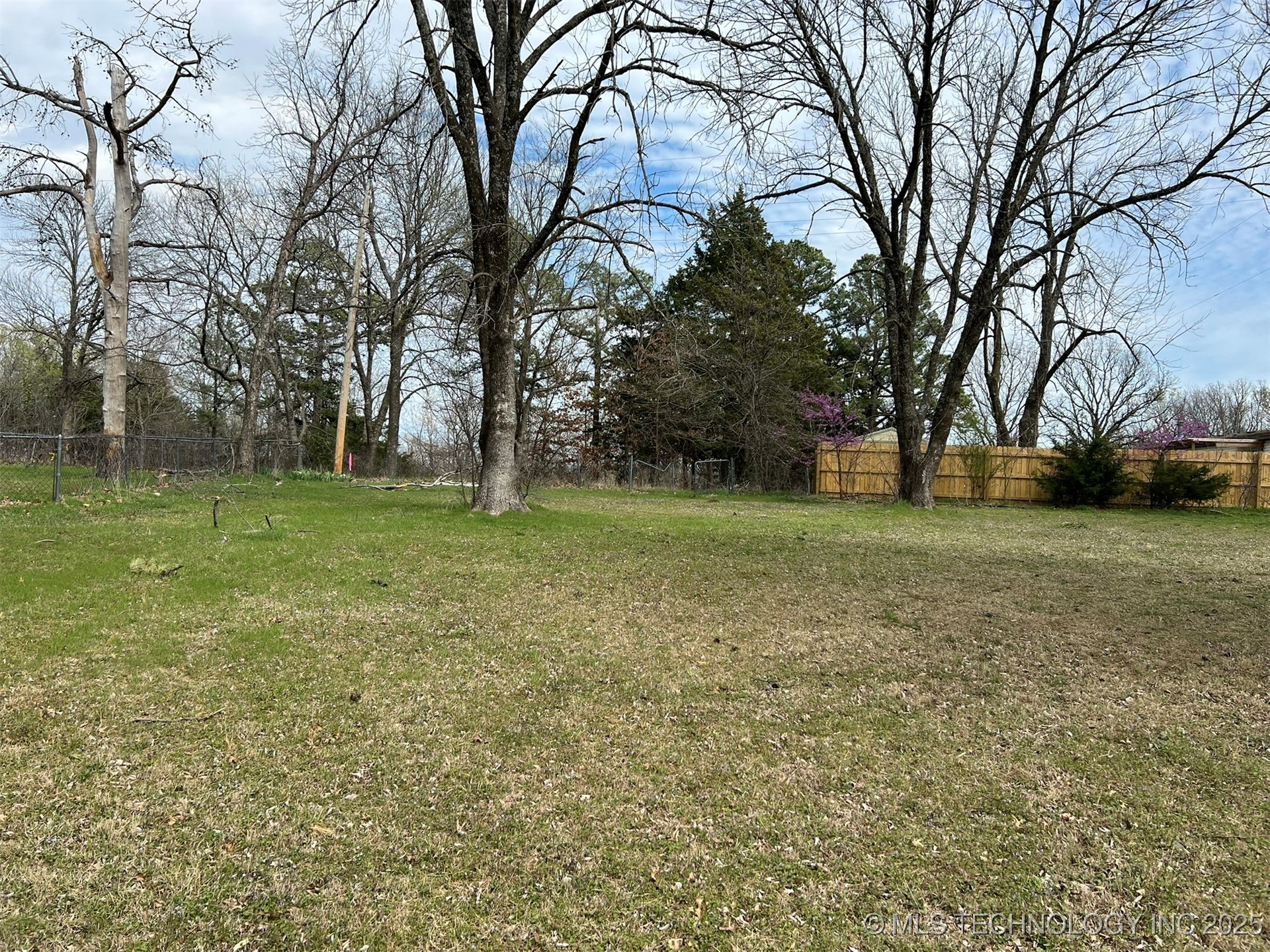 00 Crestview Drive Property Photo 4