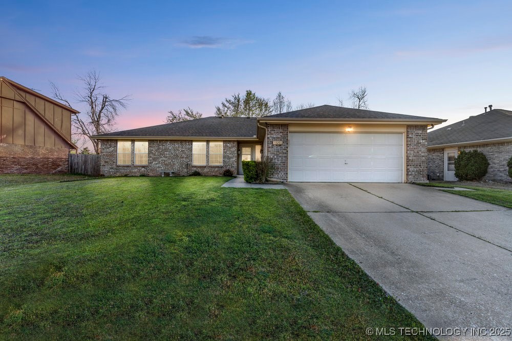 10205 E 24th Street Property Photo