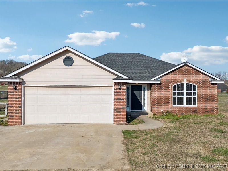 19150 S Coyote Drive Property Photo