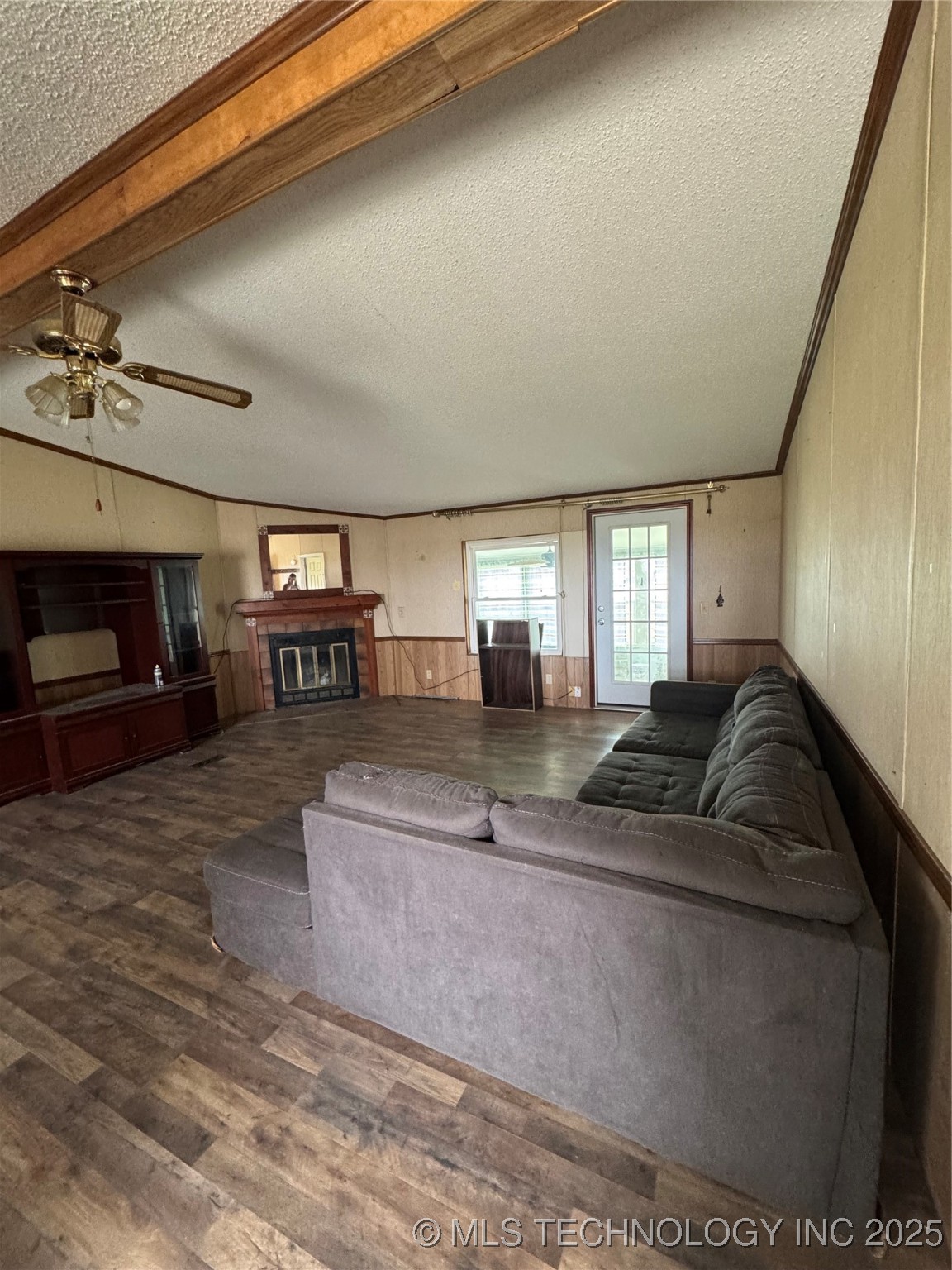 7600 N 4030 Road Property Photo 7