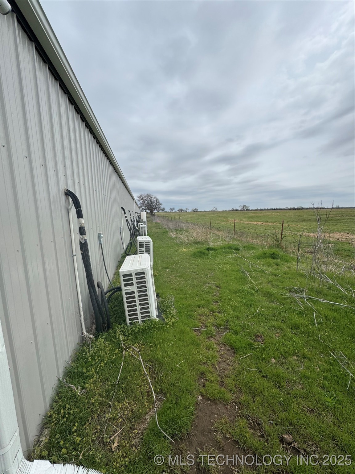 7600 N 4030 Road Property Photo 18