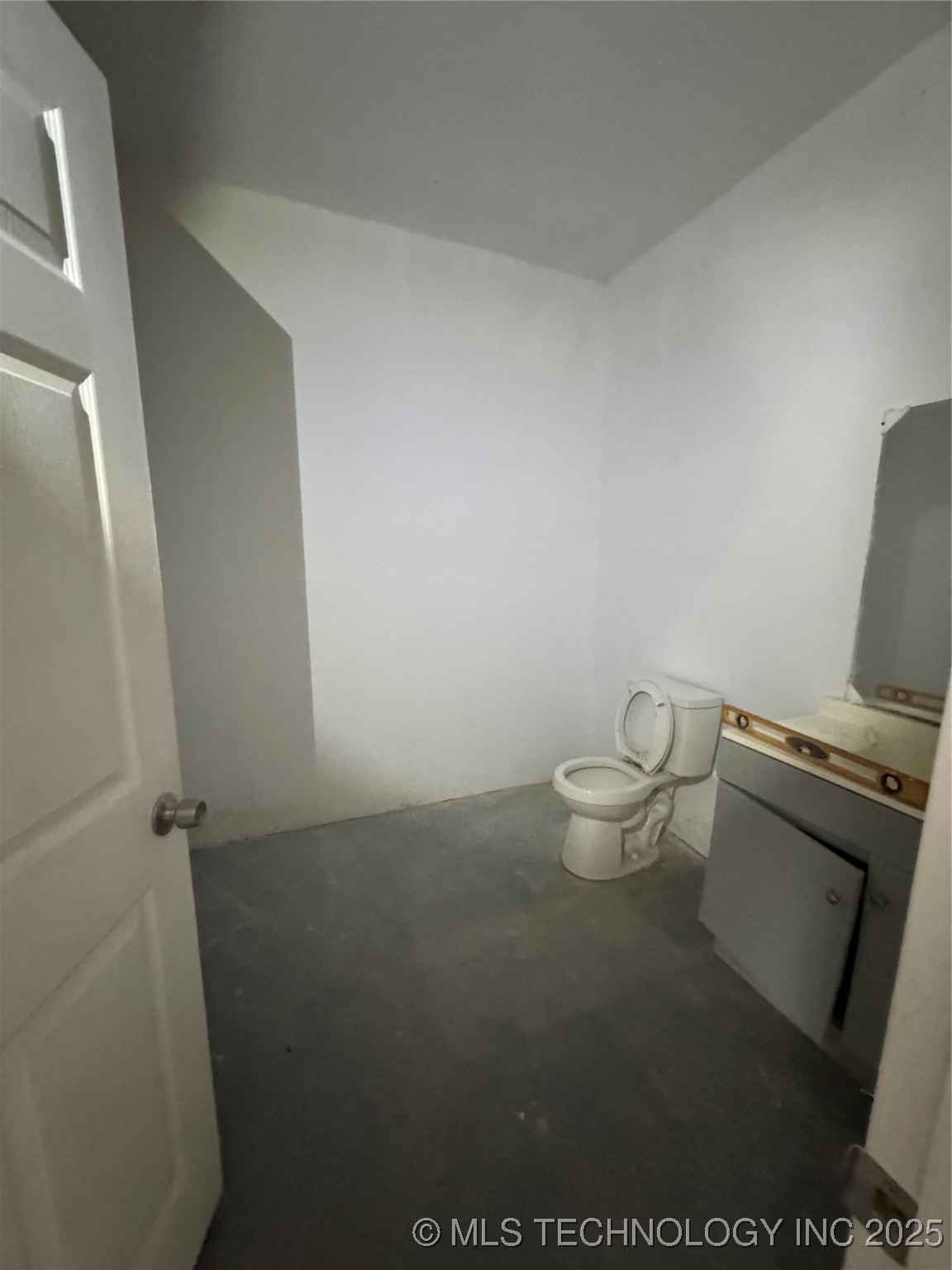 7600 N 4030 Road Property Photo 22
