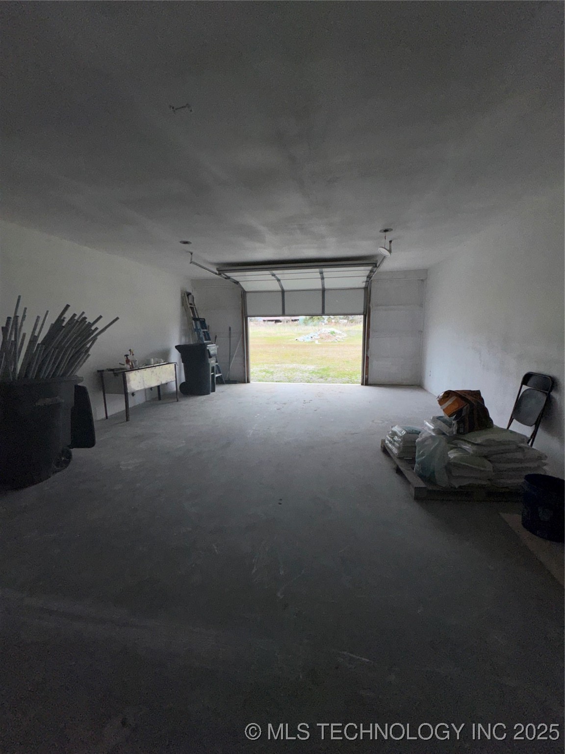 7600 N 4030 Road Property Photo 32