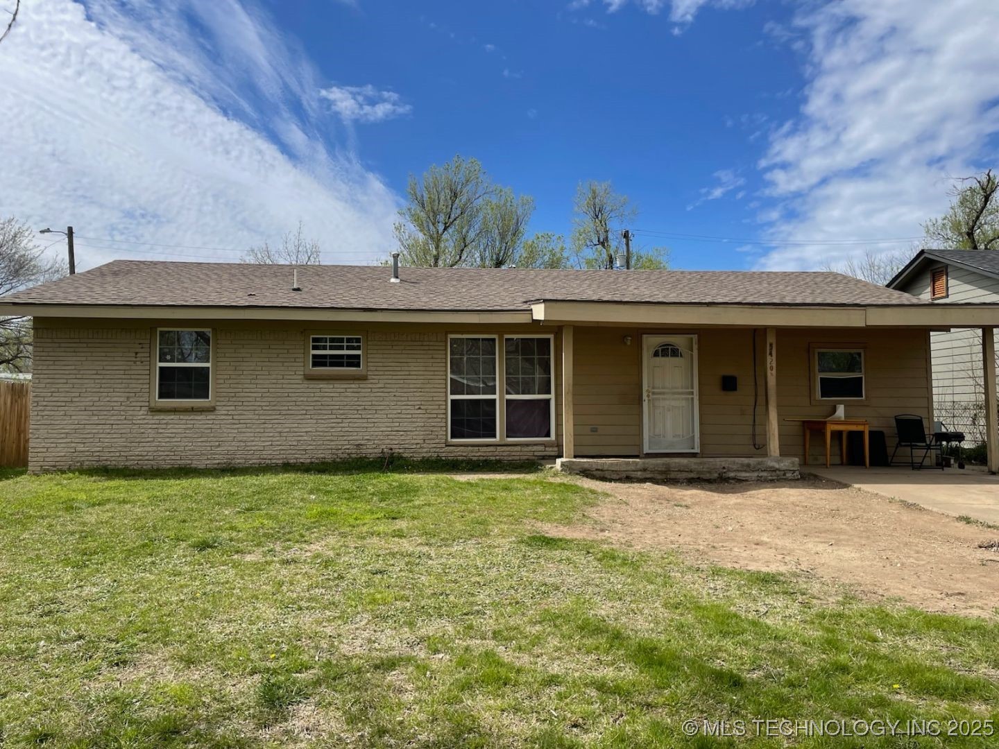 5420 N Frankfort Avenue Property Photo