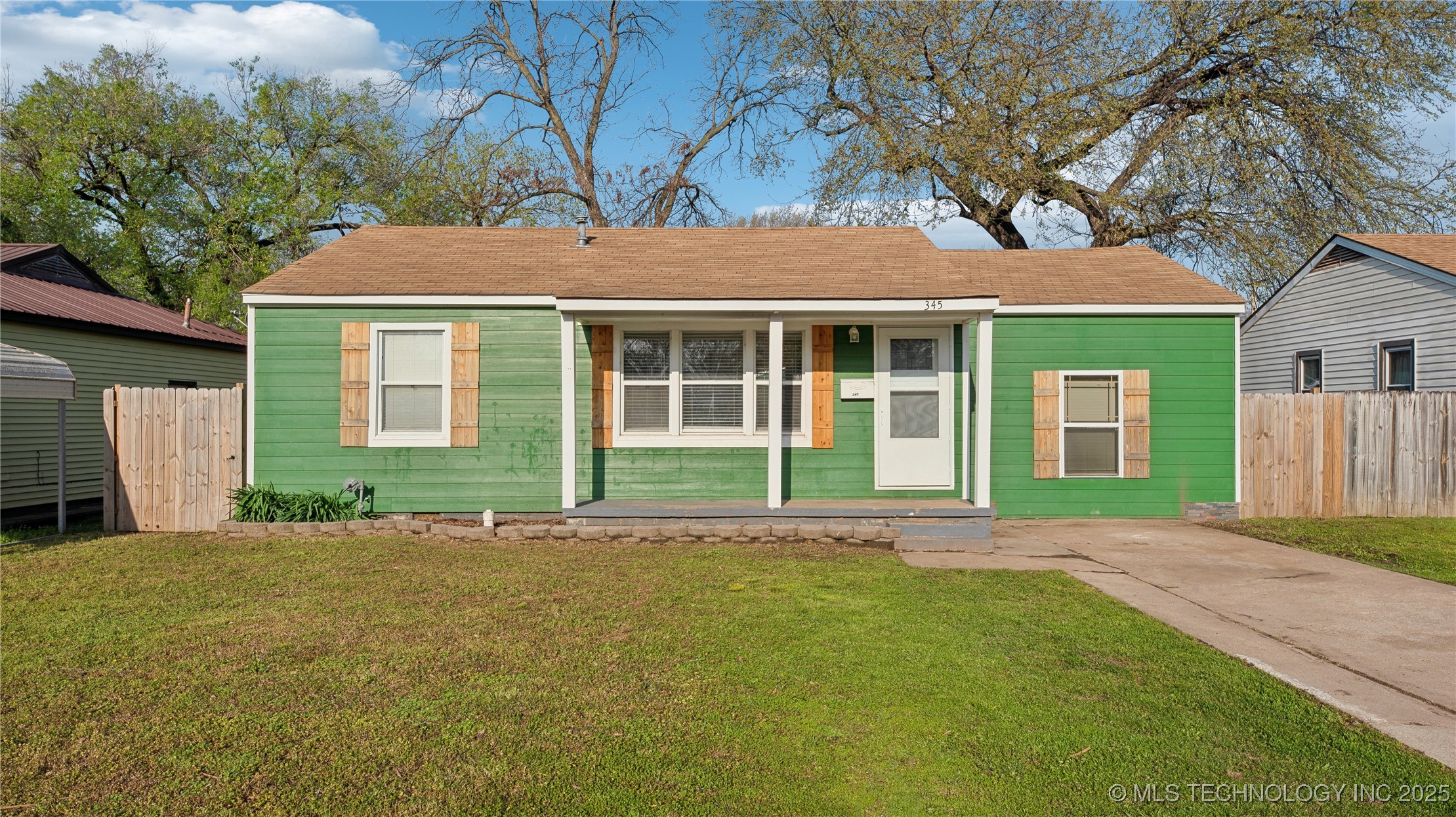 345 N Pine Property Photo