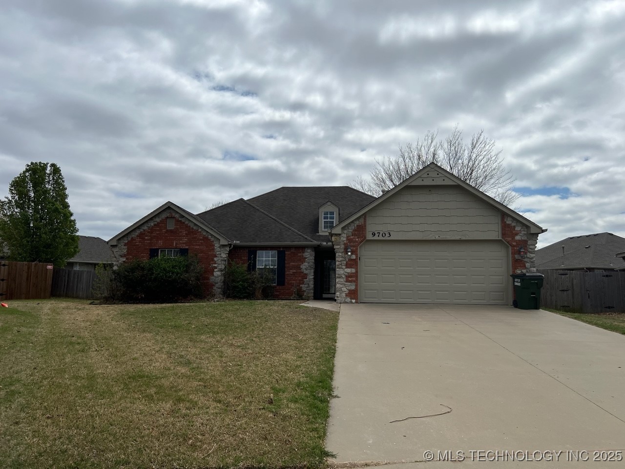 9703 N 98th East Avenue Property Photo