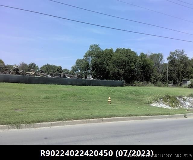 N Peoria Avenue Property Photo