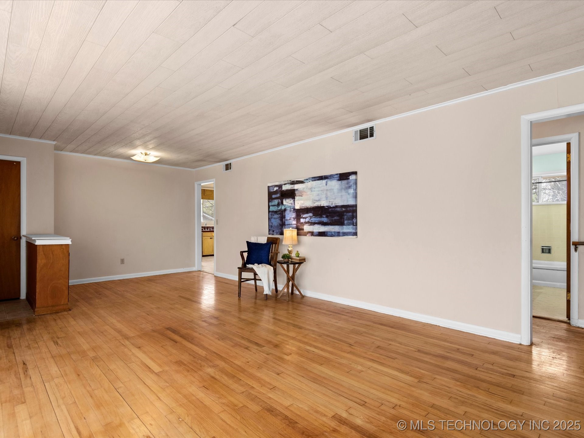 336 Brookline Place Property Photo 6