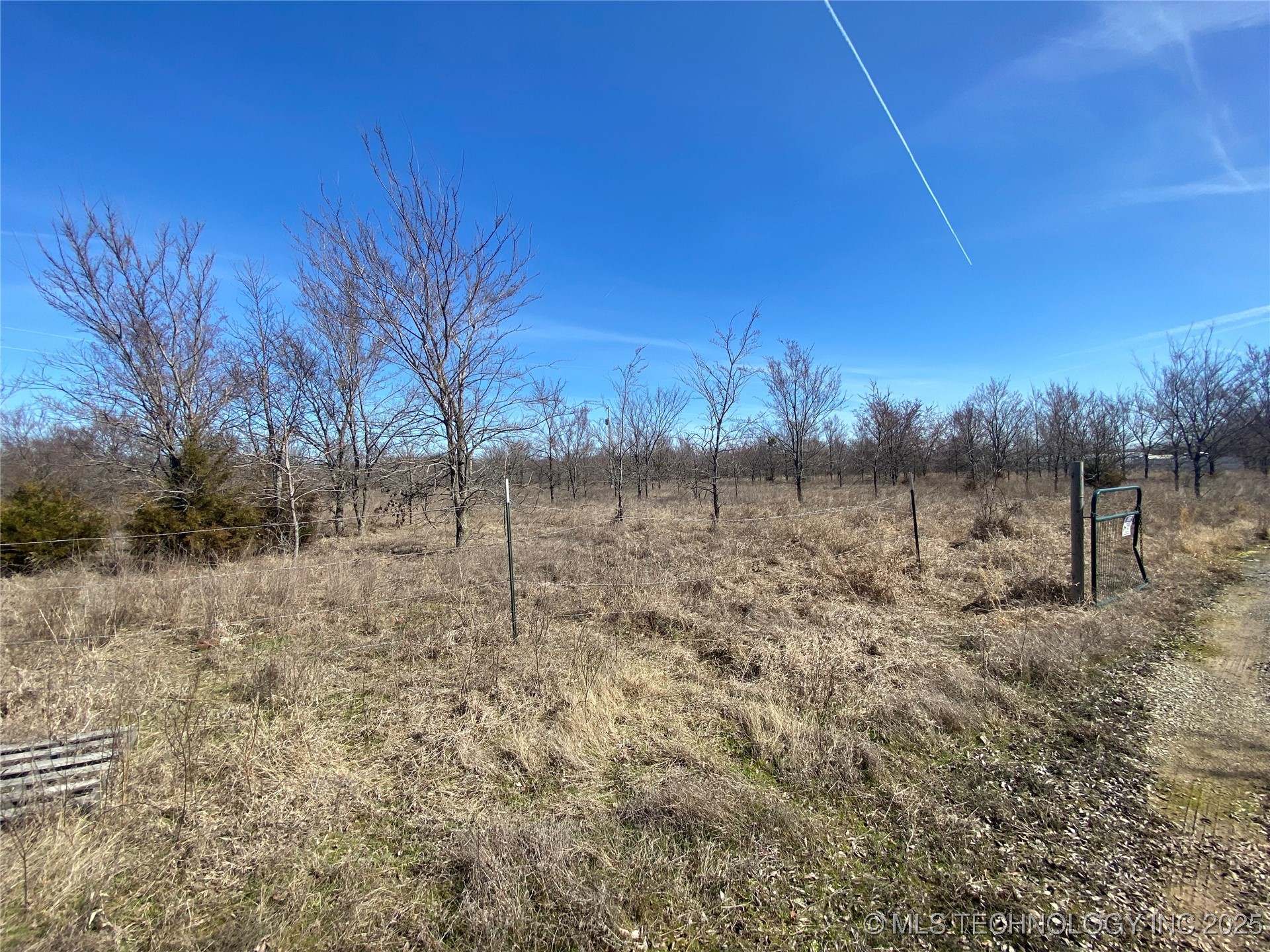 113327 S 4135 Road Property Photo 9