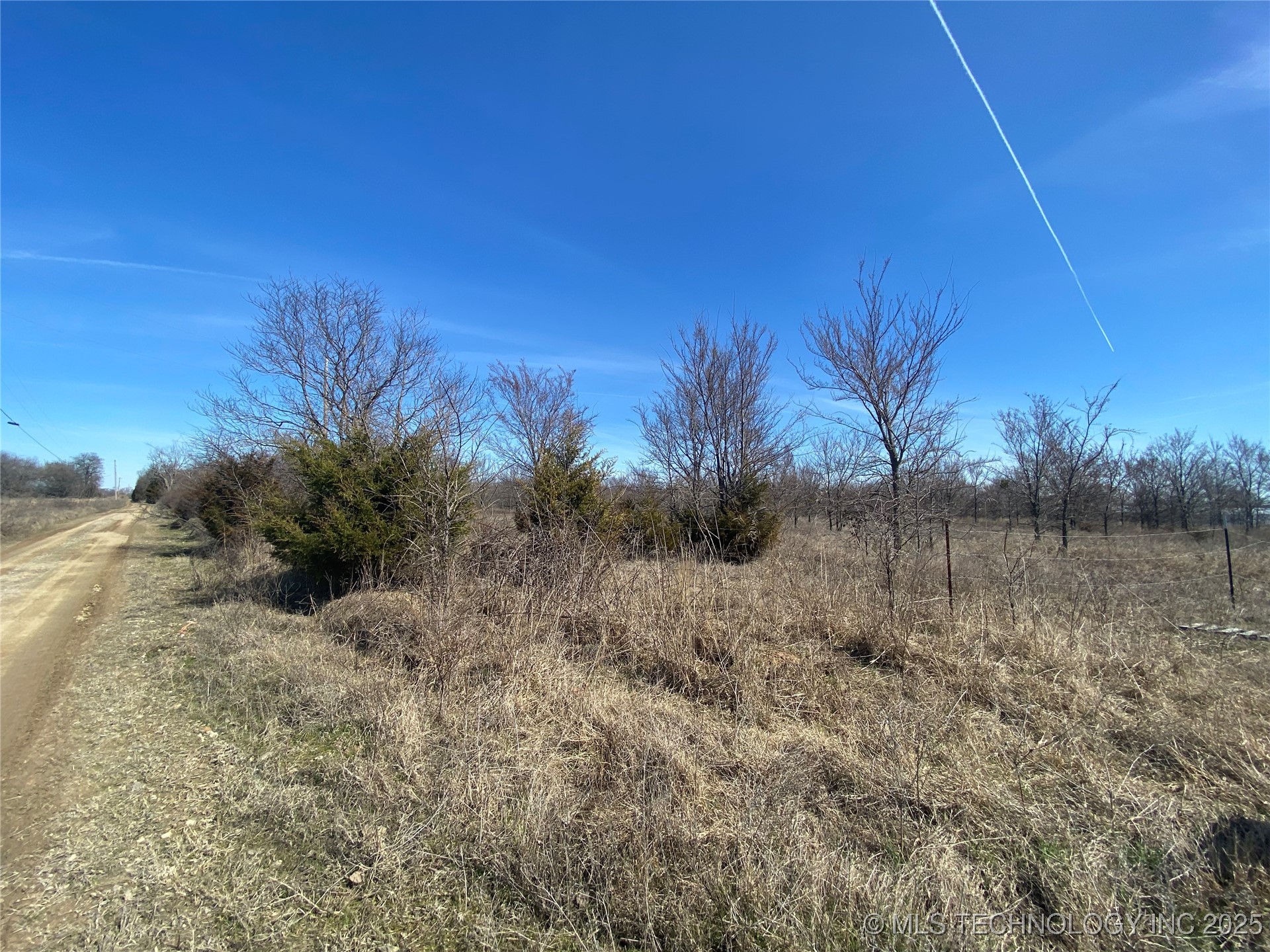 113327 S 4135 Road Property Photo 12