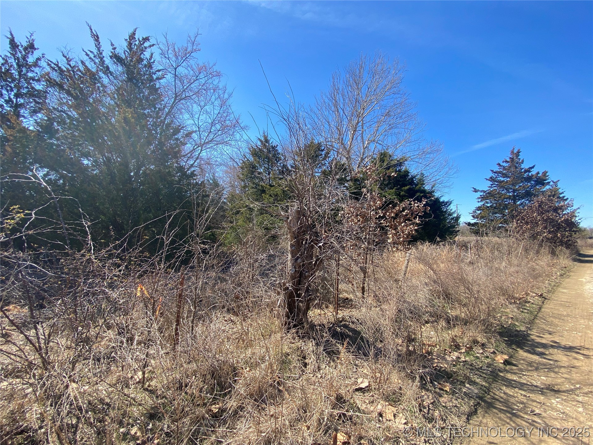 113327 S 4135 Road Property Photo 14